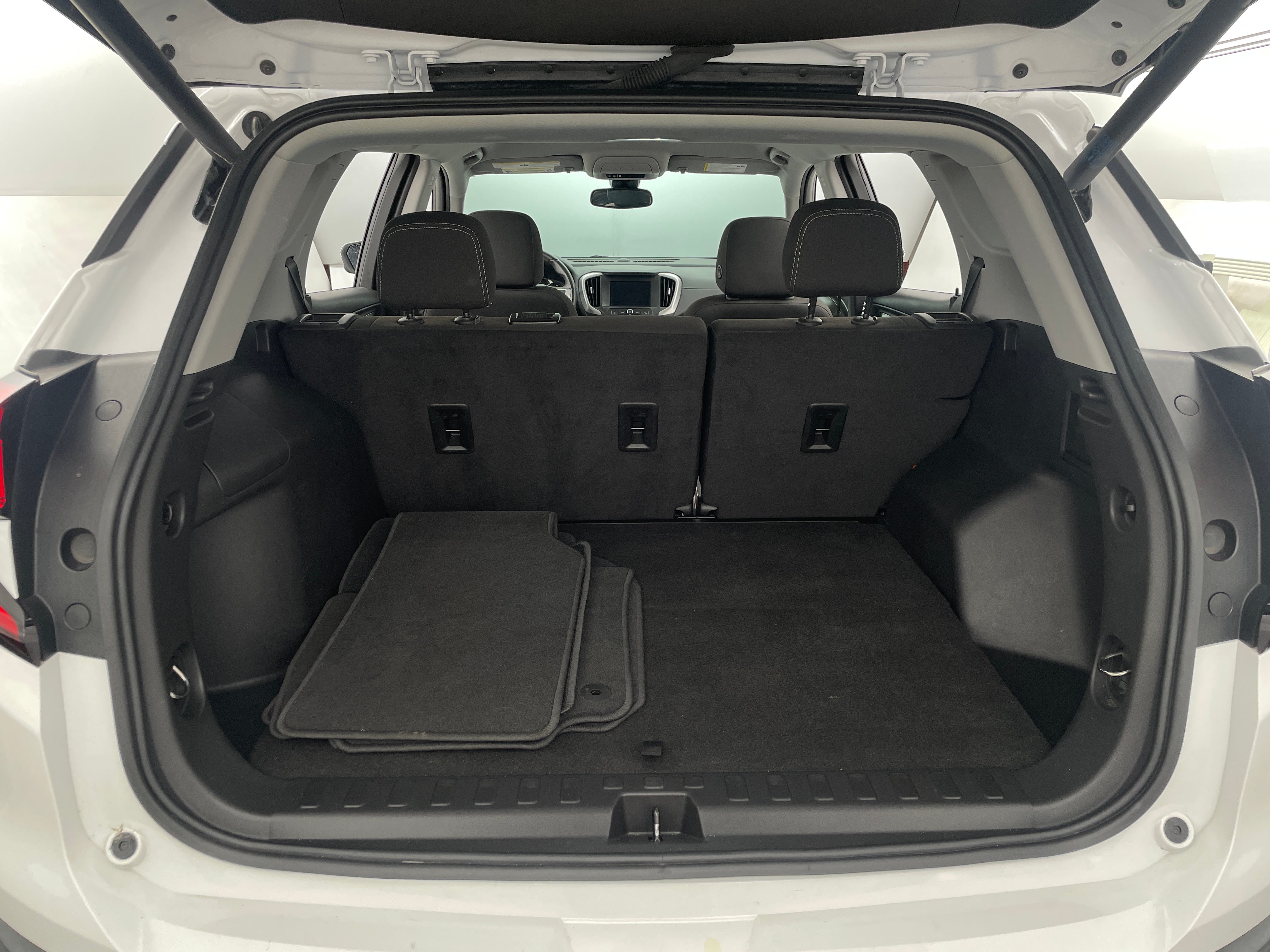 2023 GMC Terrain SLE 7