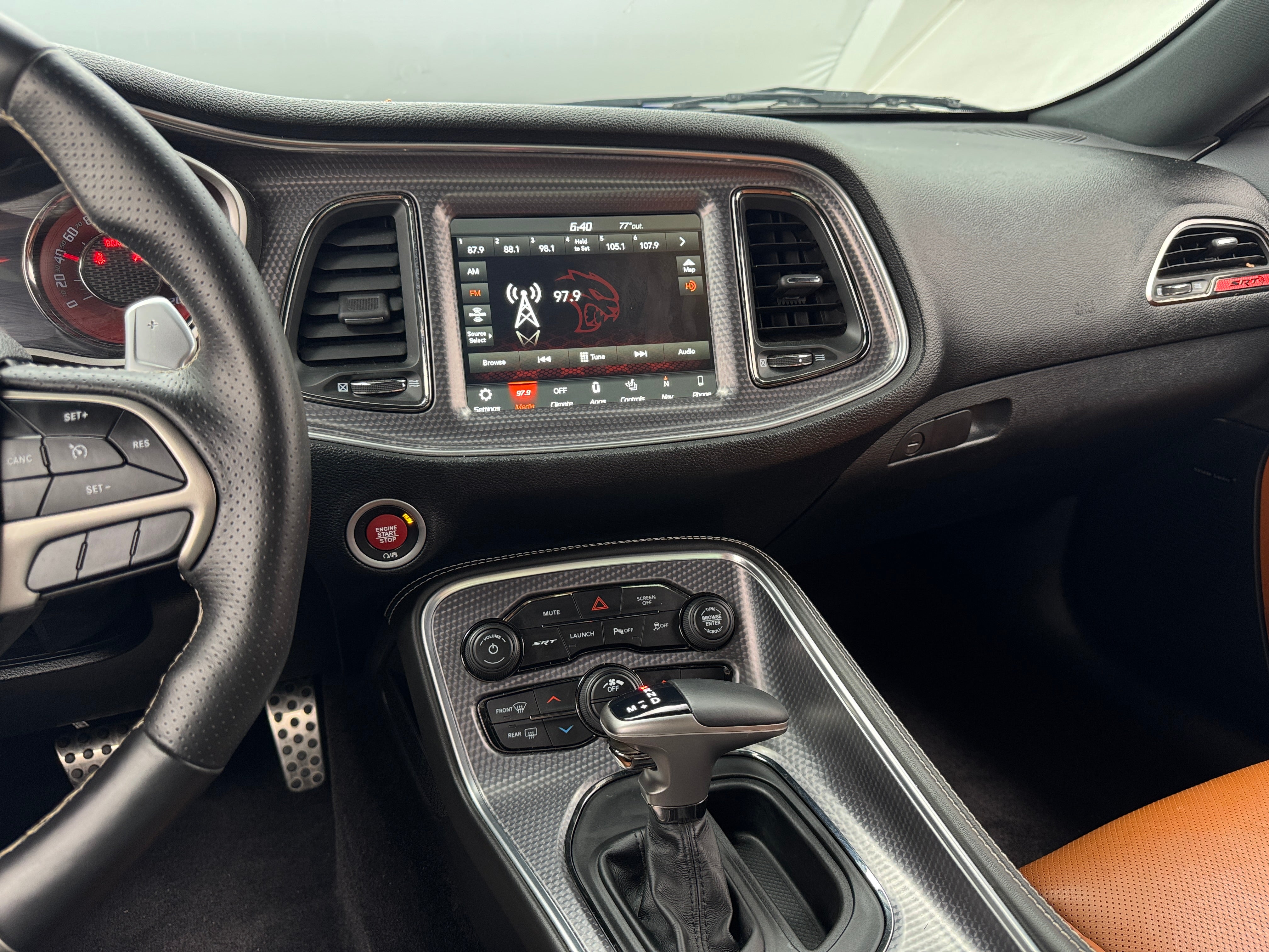 2018 Dodge Challenger SRT Hellcat 2