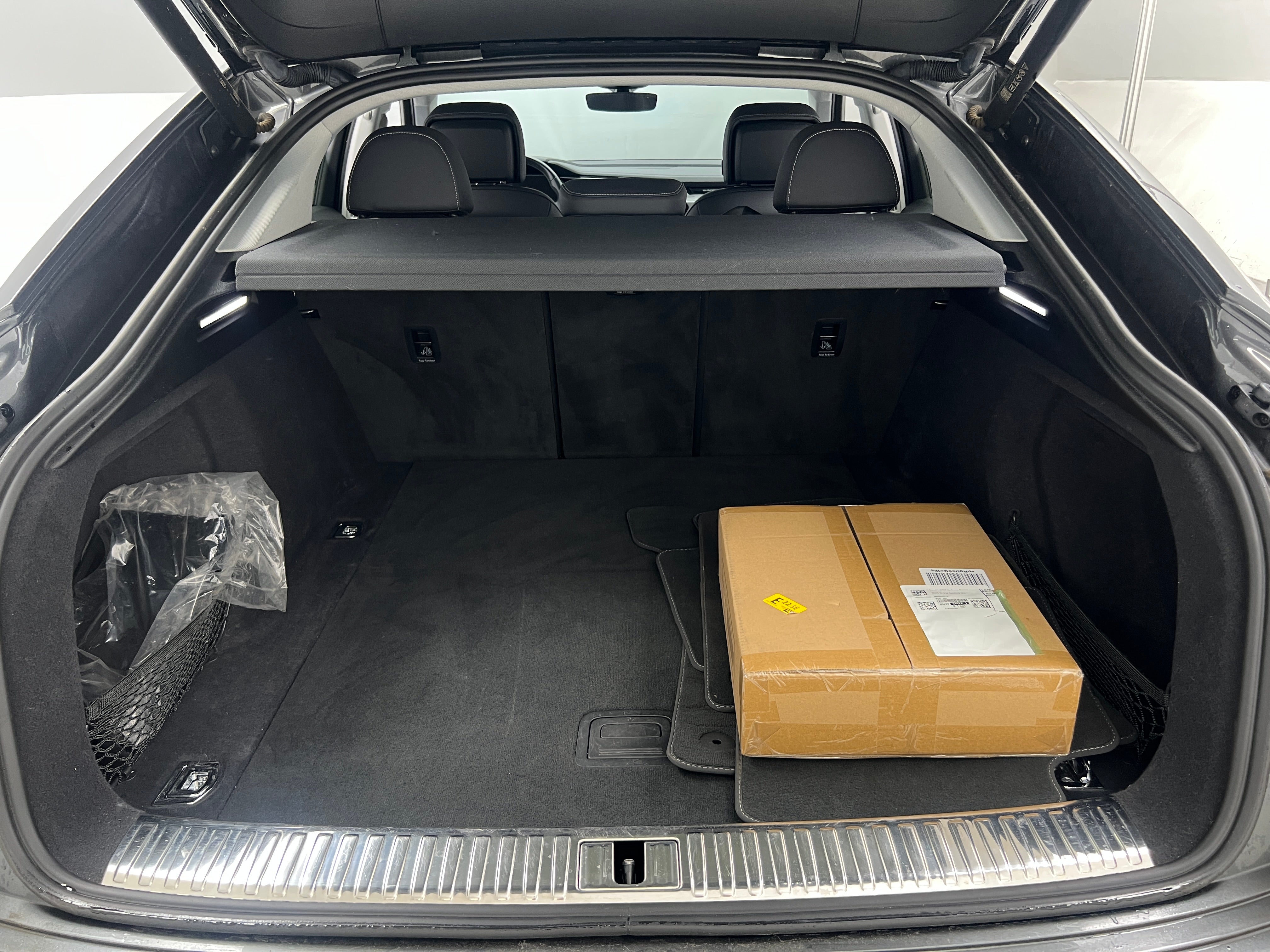 2022 Audi e-tron S Premium Plus 6
