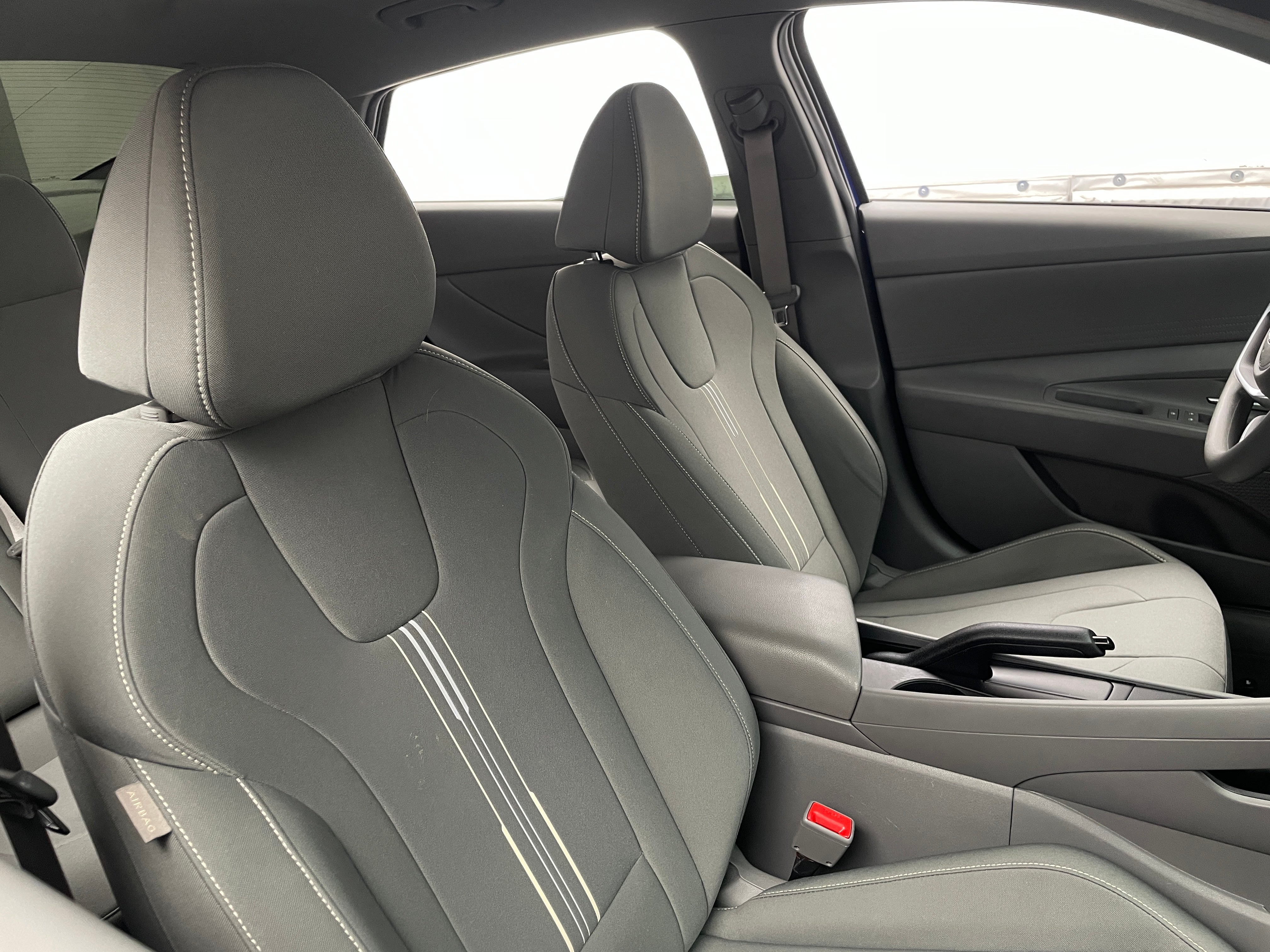 2023 Hyundai Elantra SEL 2