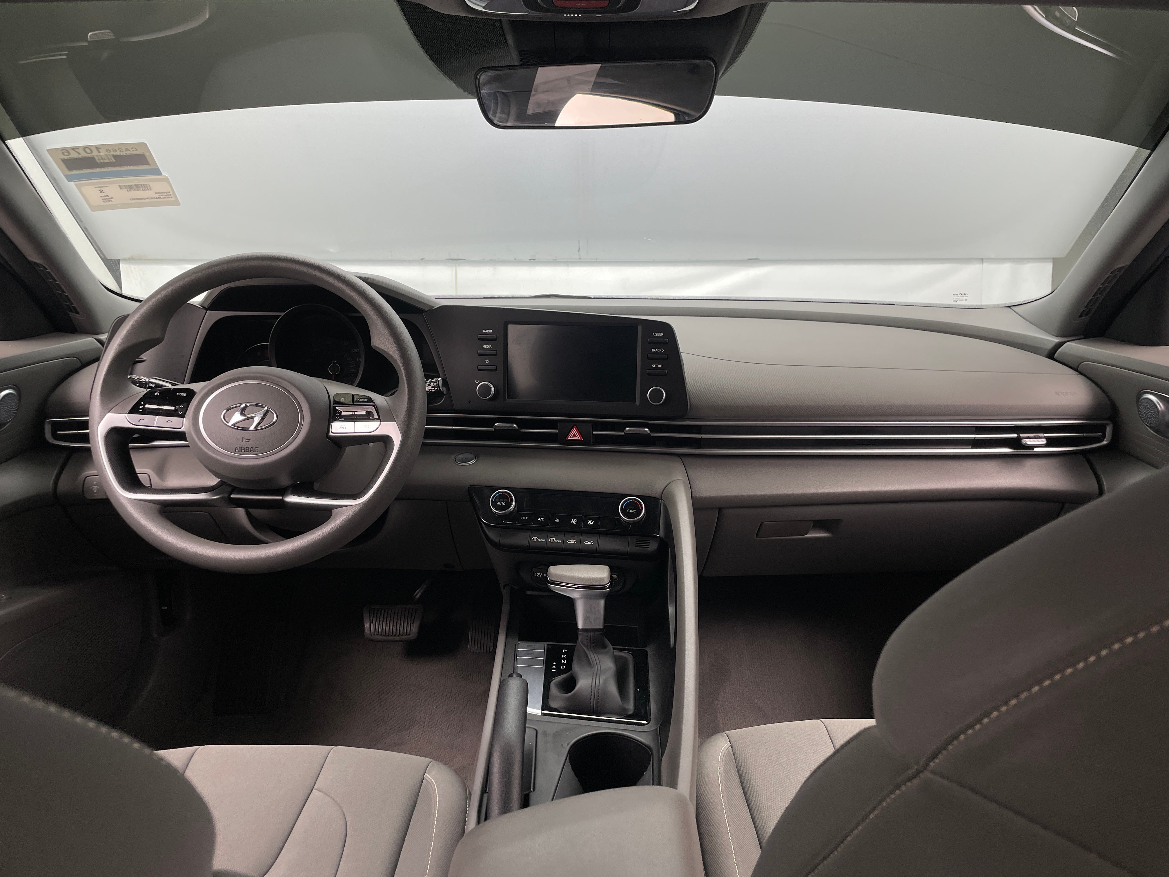 2023 Hyundai Elantra SEL 3