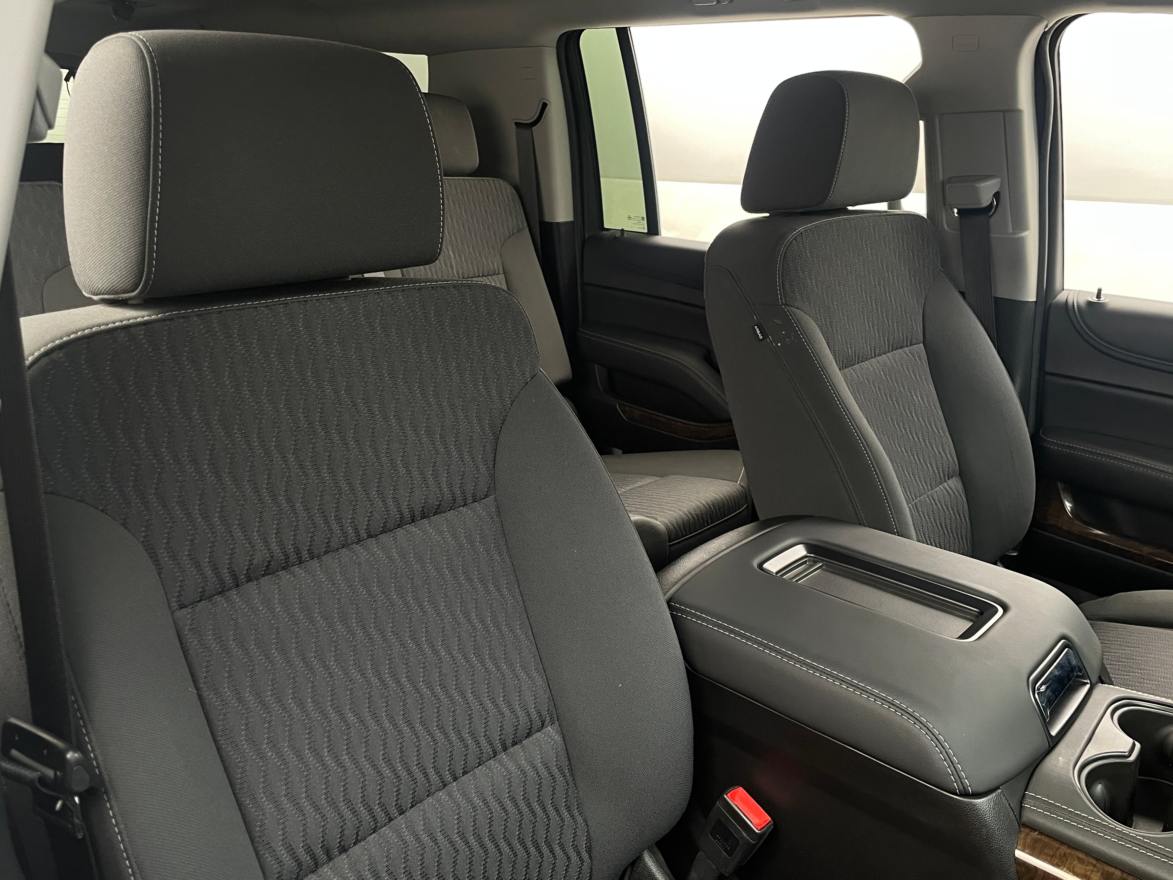 2019 Chevrolet Suburban LS 2