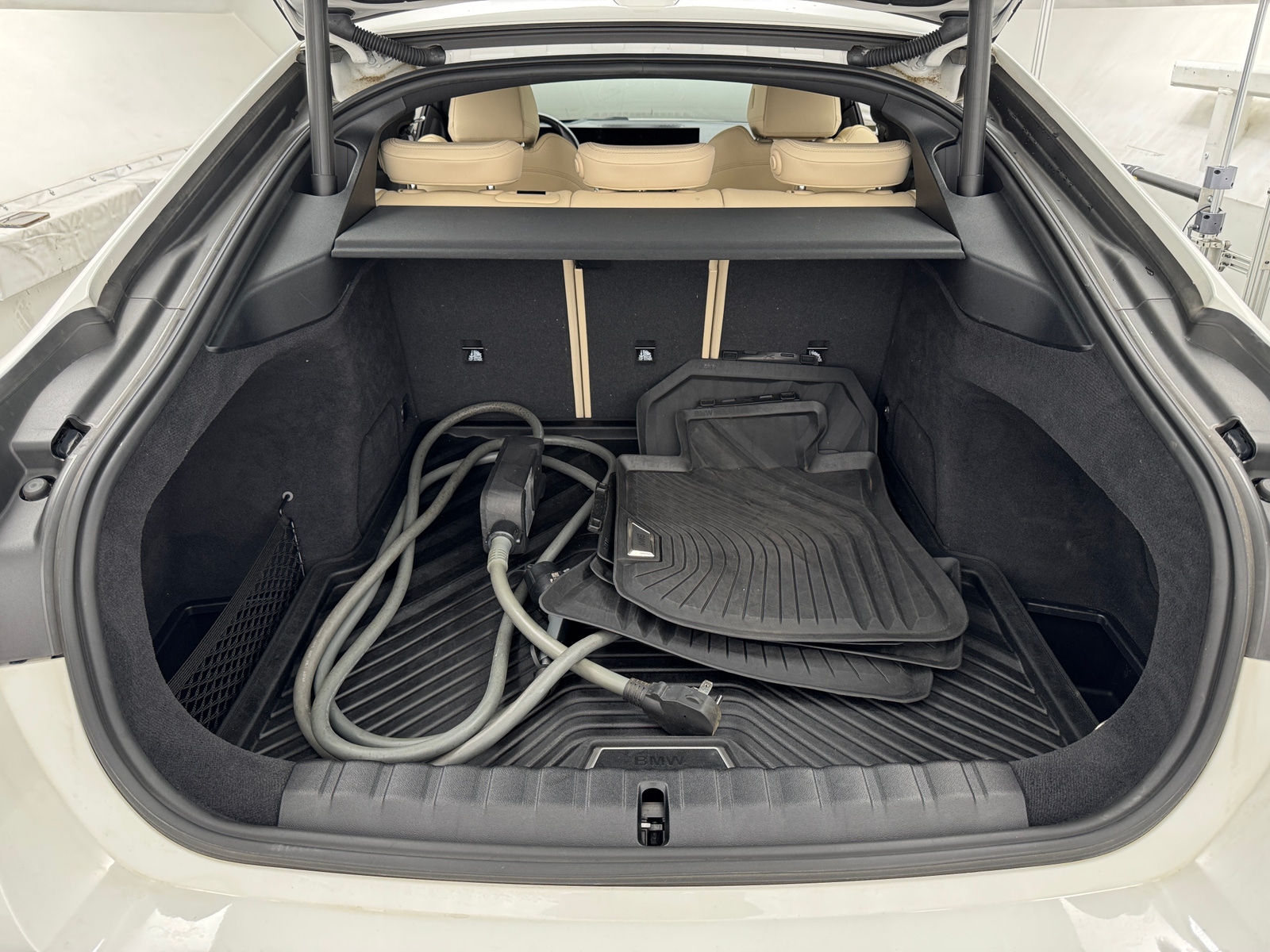 Thumbnail: 2023 BMW i4 - 5