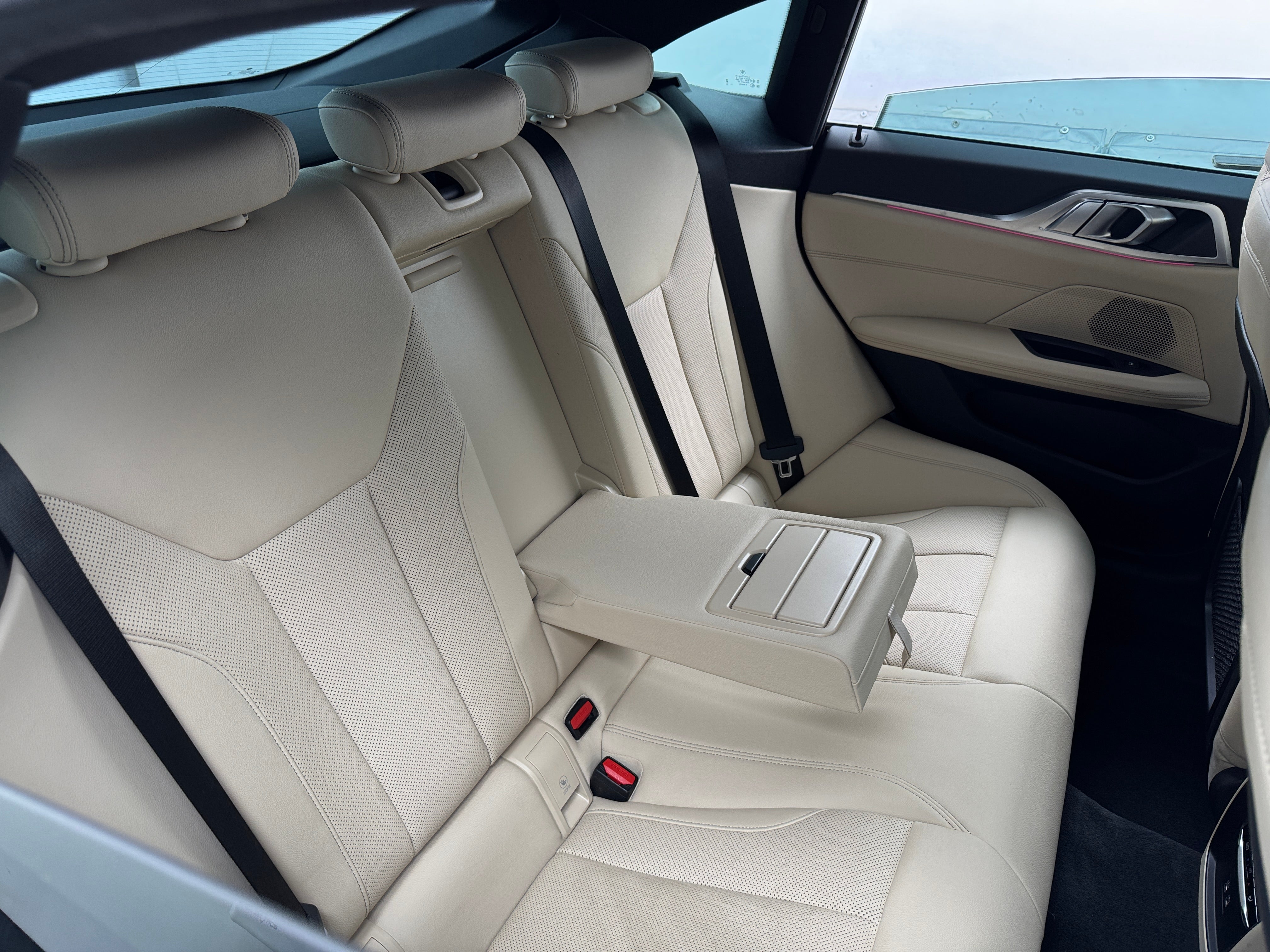 2023 BMW i4 eDrive40 4