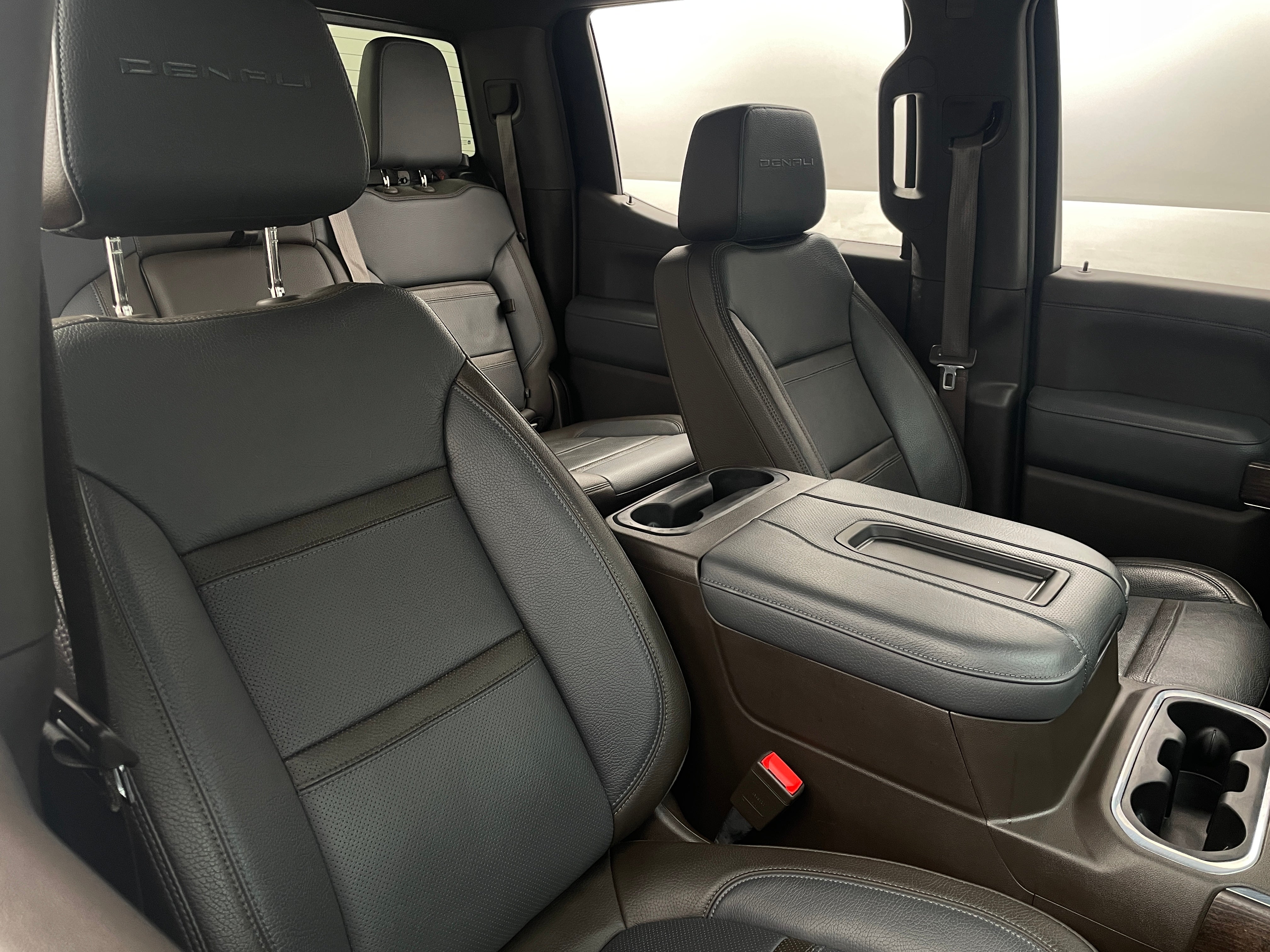 2020 GMC Sierra 1500 Denali 2