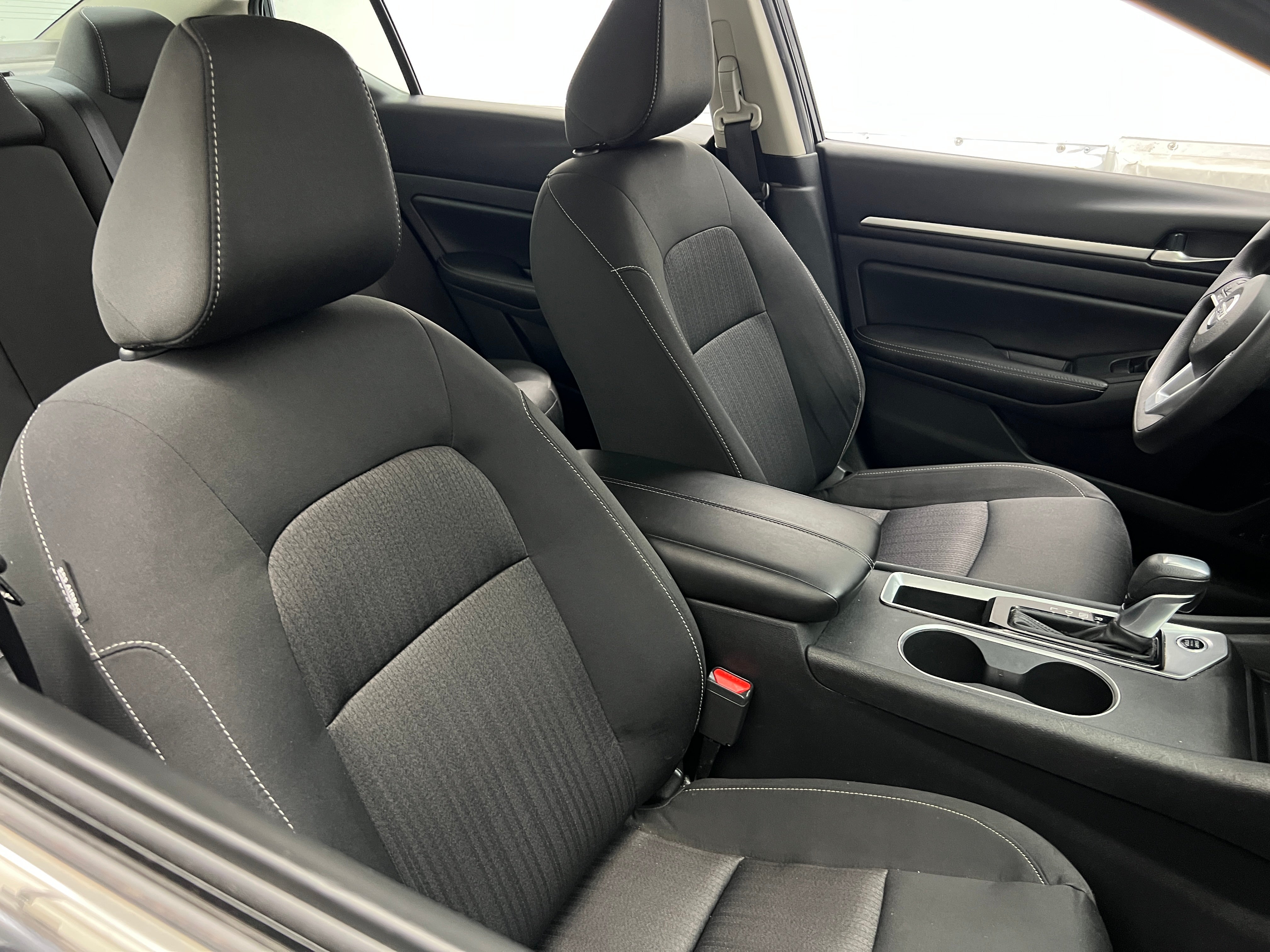 2022 Nissan Altima SV 2