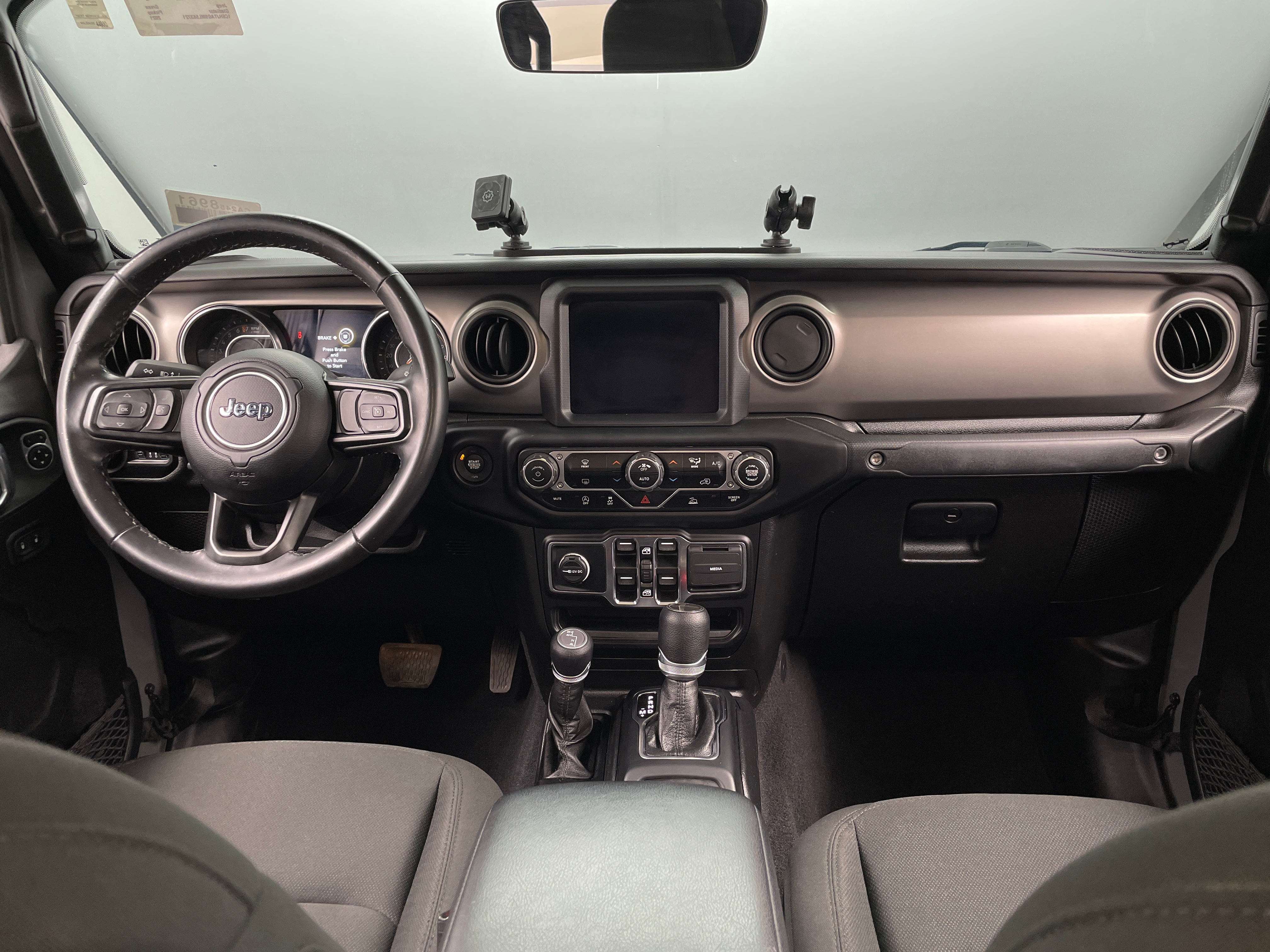 2021 Jeep Gladiator Willys 3