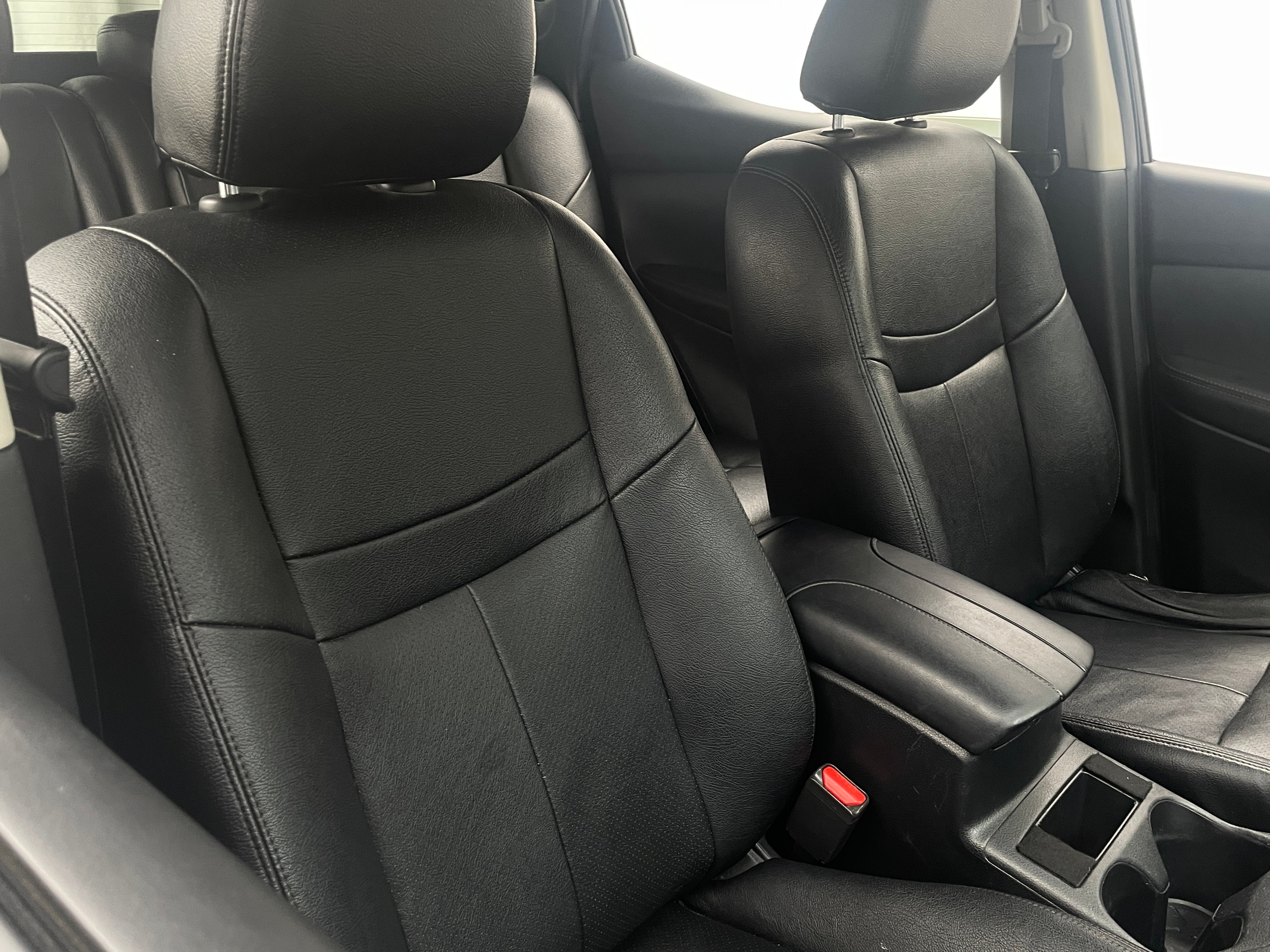 2019 Nissan Rogue Sport S 2