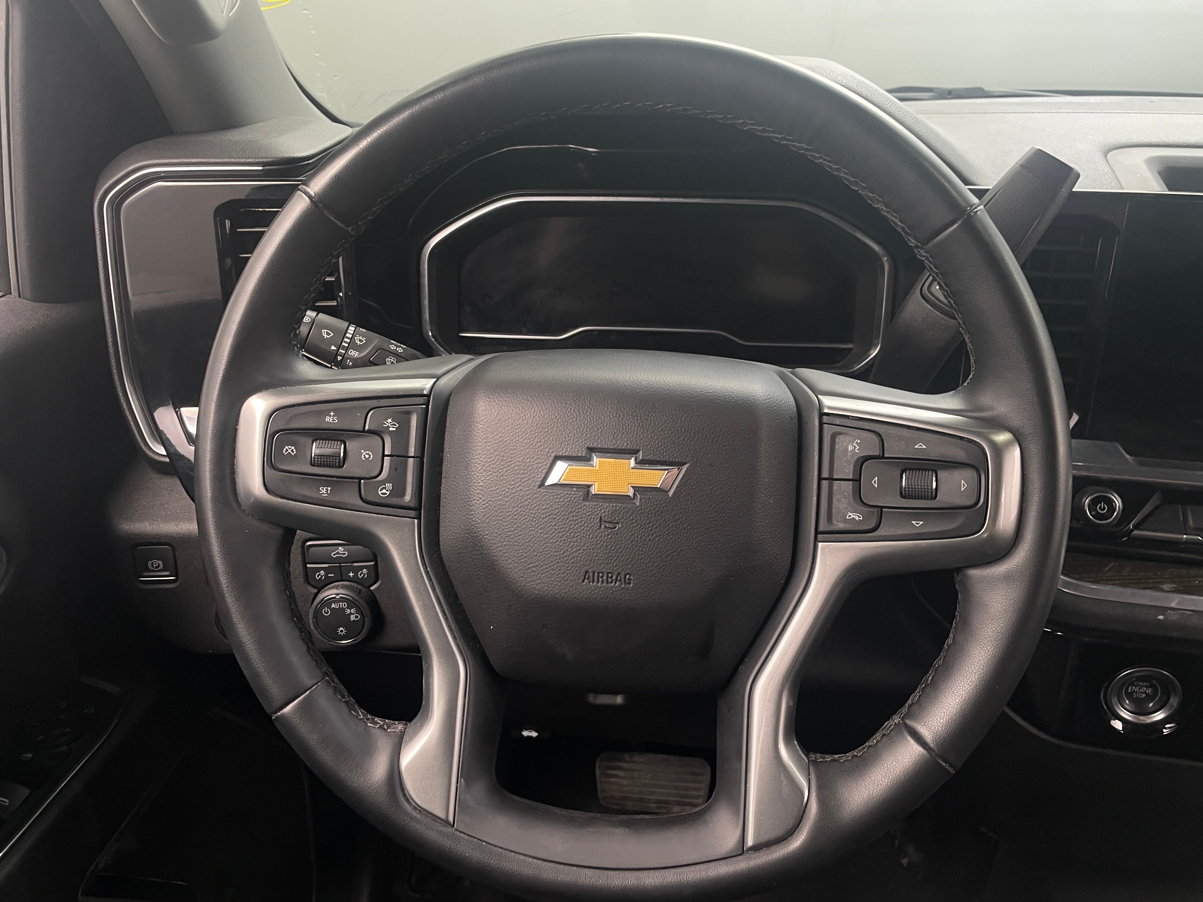 2024 Chevrolet Silverado 1500 LT 5