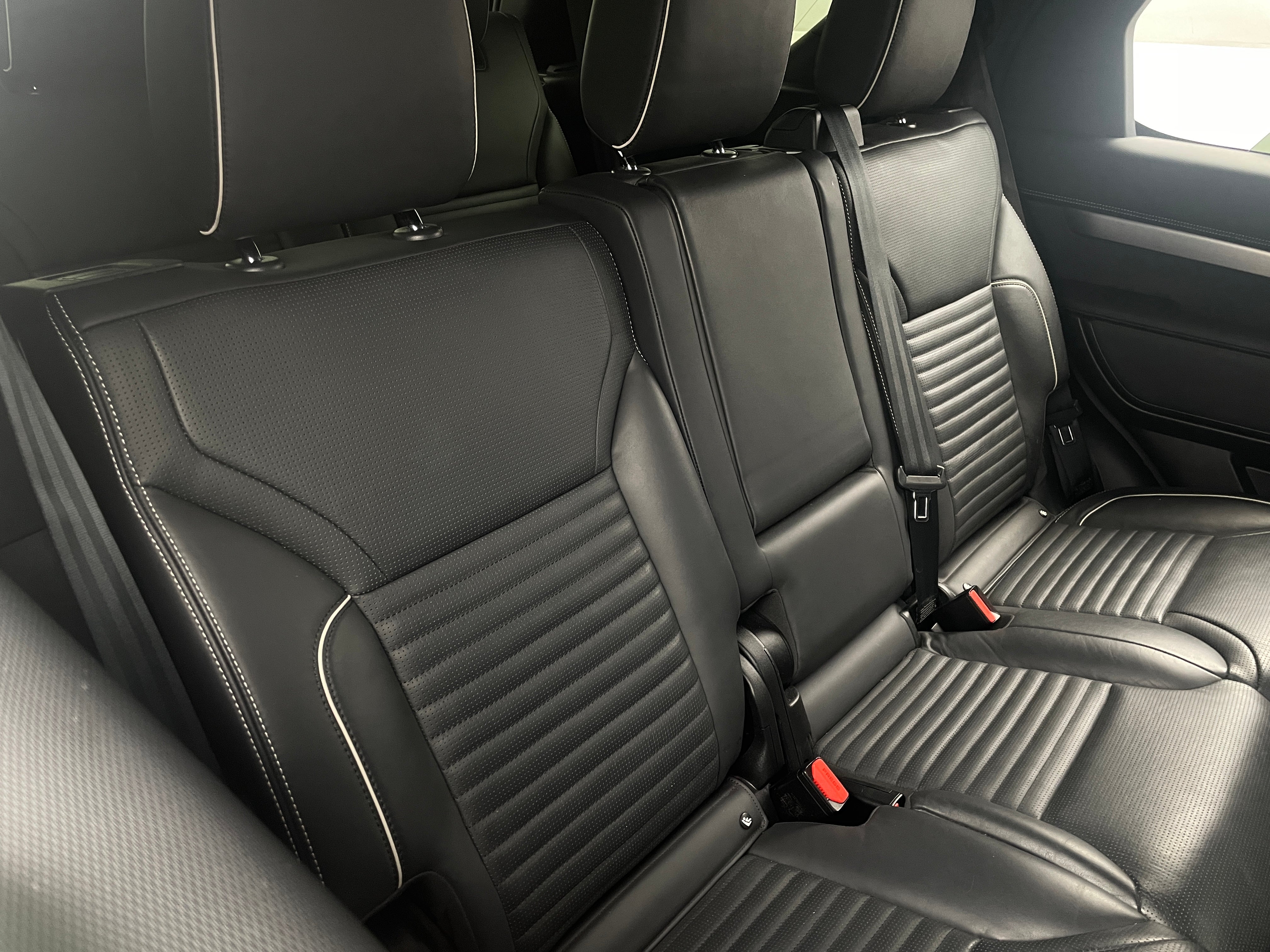 2022 Land Rover Discovery R-Dynamic HSE 5
