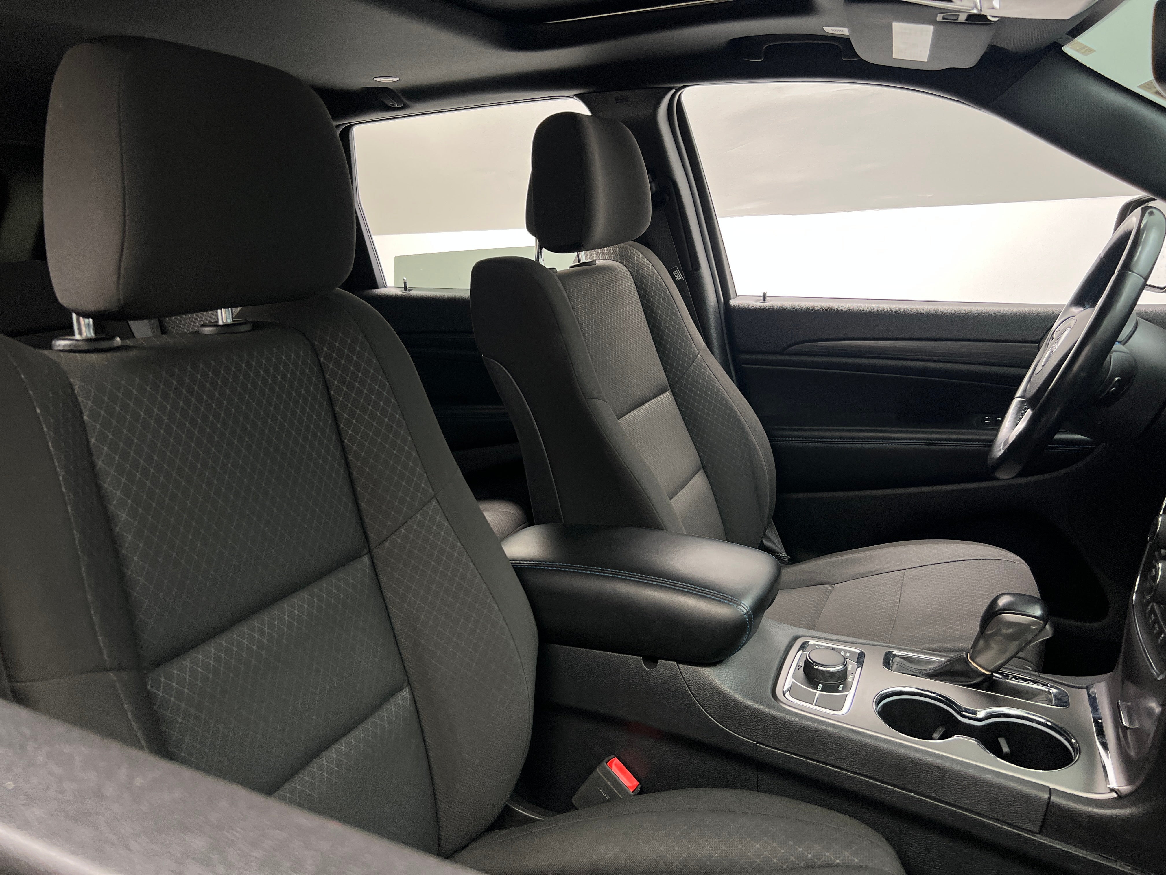 2020 Jeep Grand Cherokee Upland 2