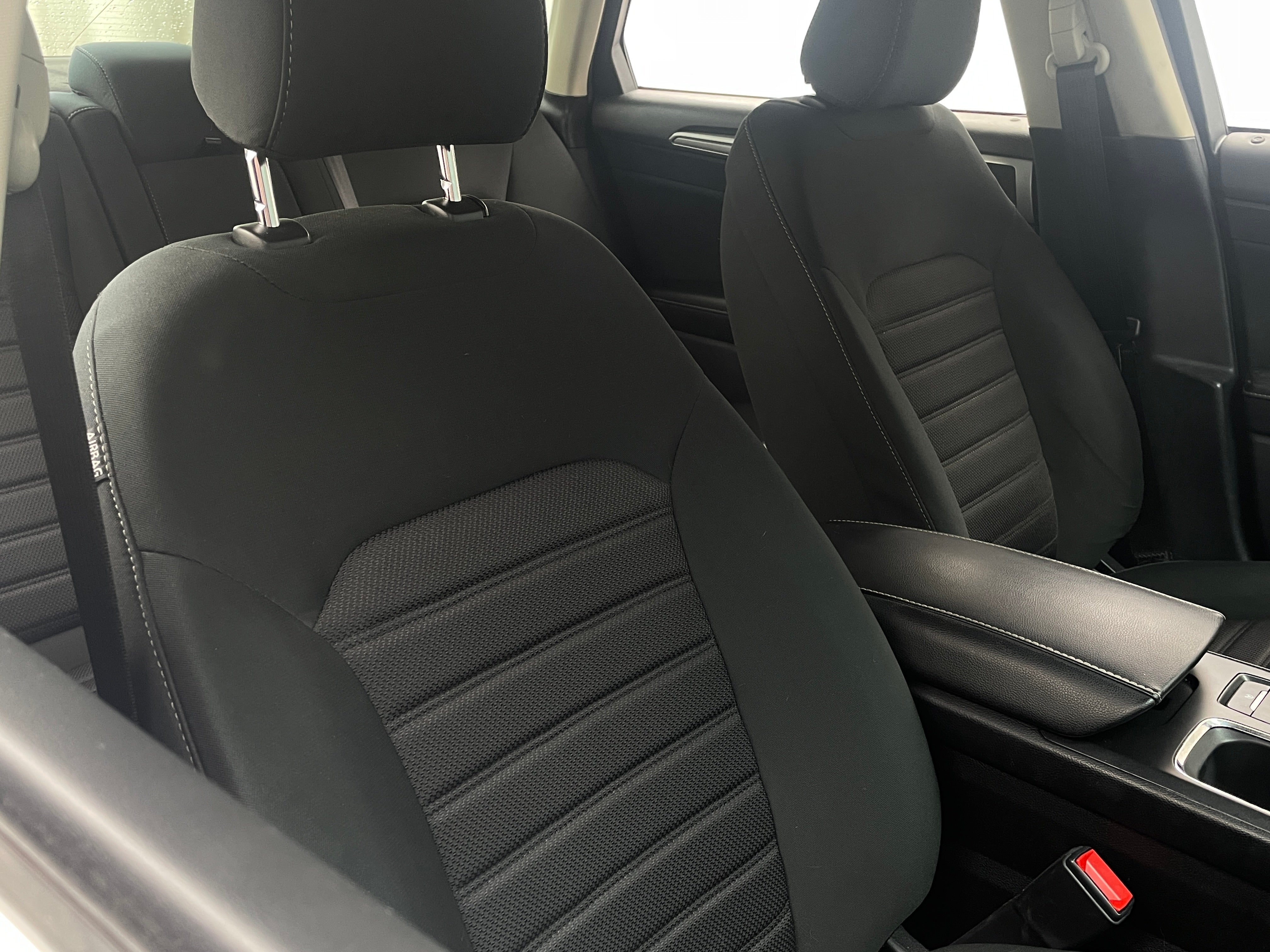 2020 Ford Fusion SE 2