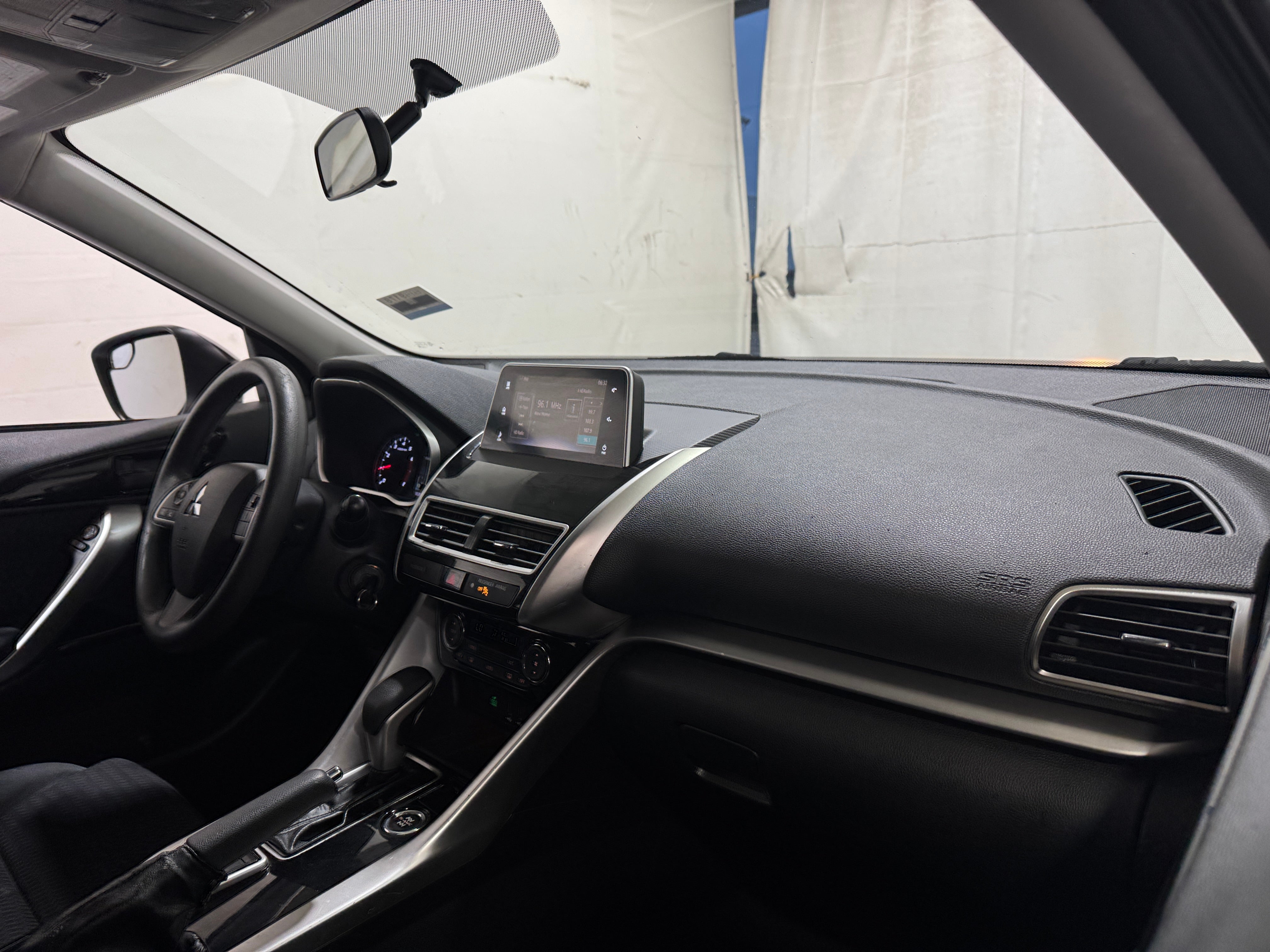 2019 Mitsubishi Eclipse Cross LE 3