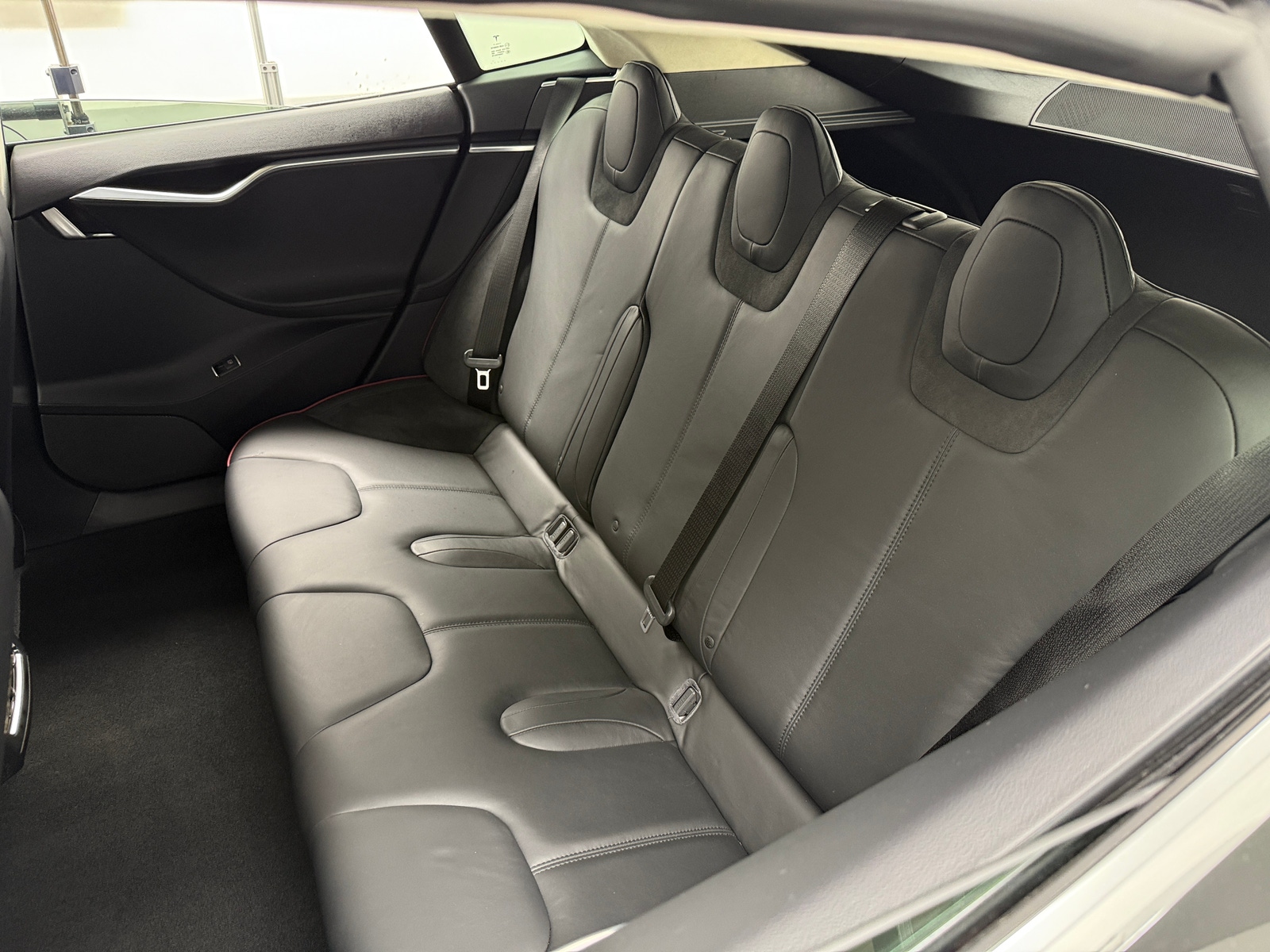 Thumbnail: 2012 Tesla Model S - 5
