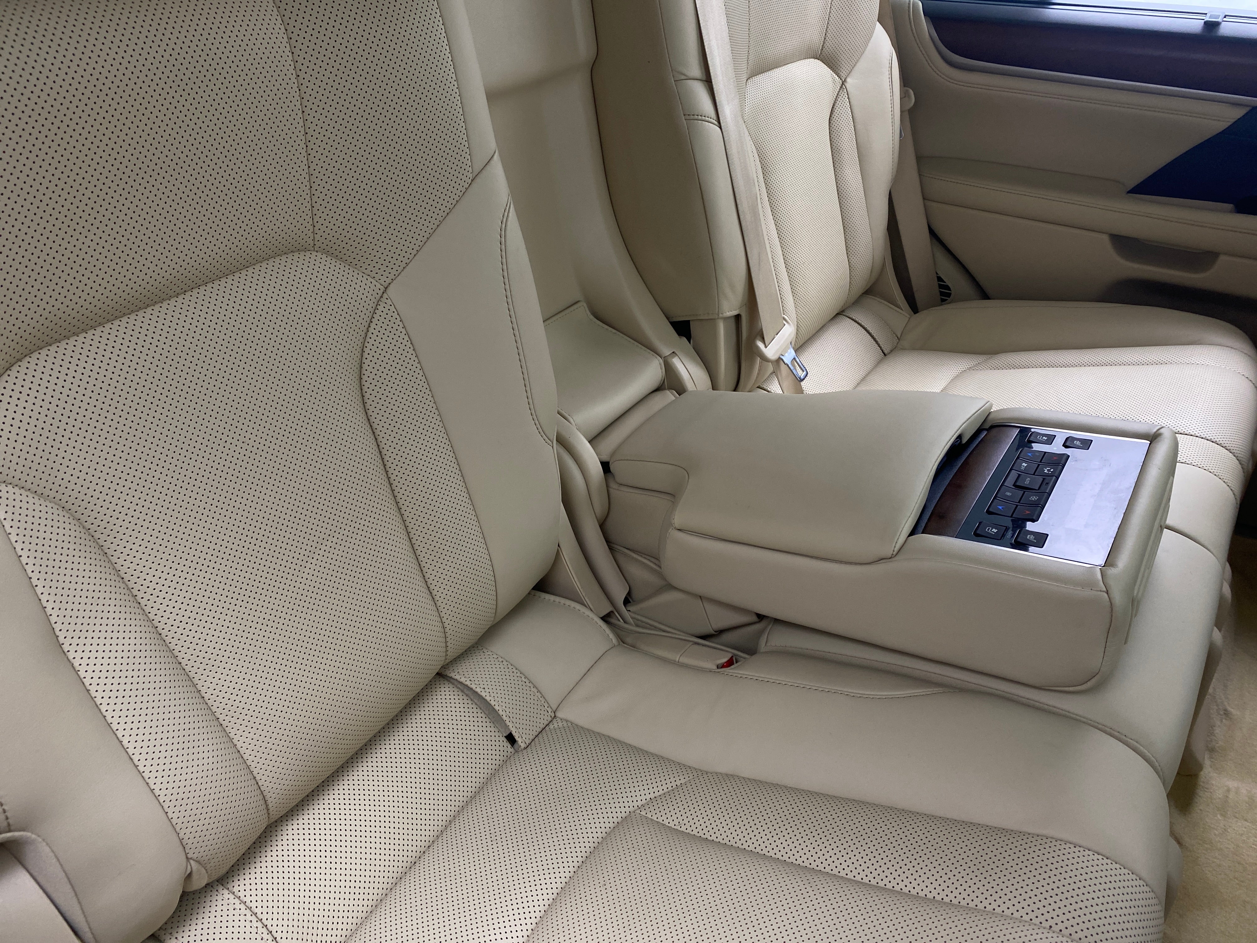 2019 Lexus LX 570 5