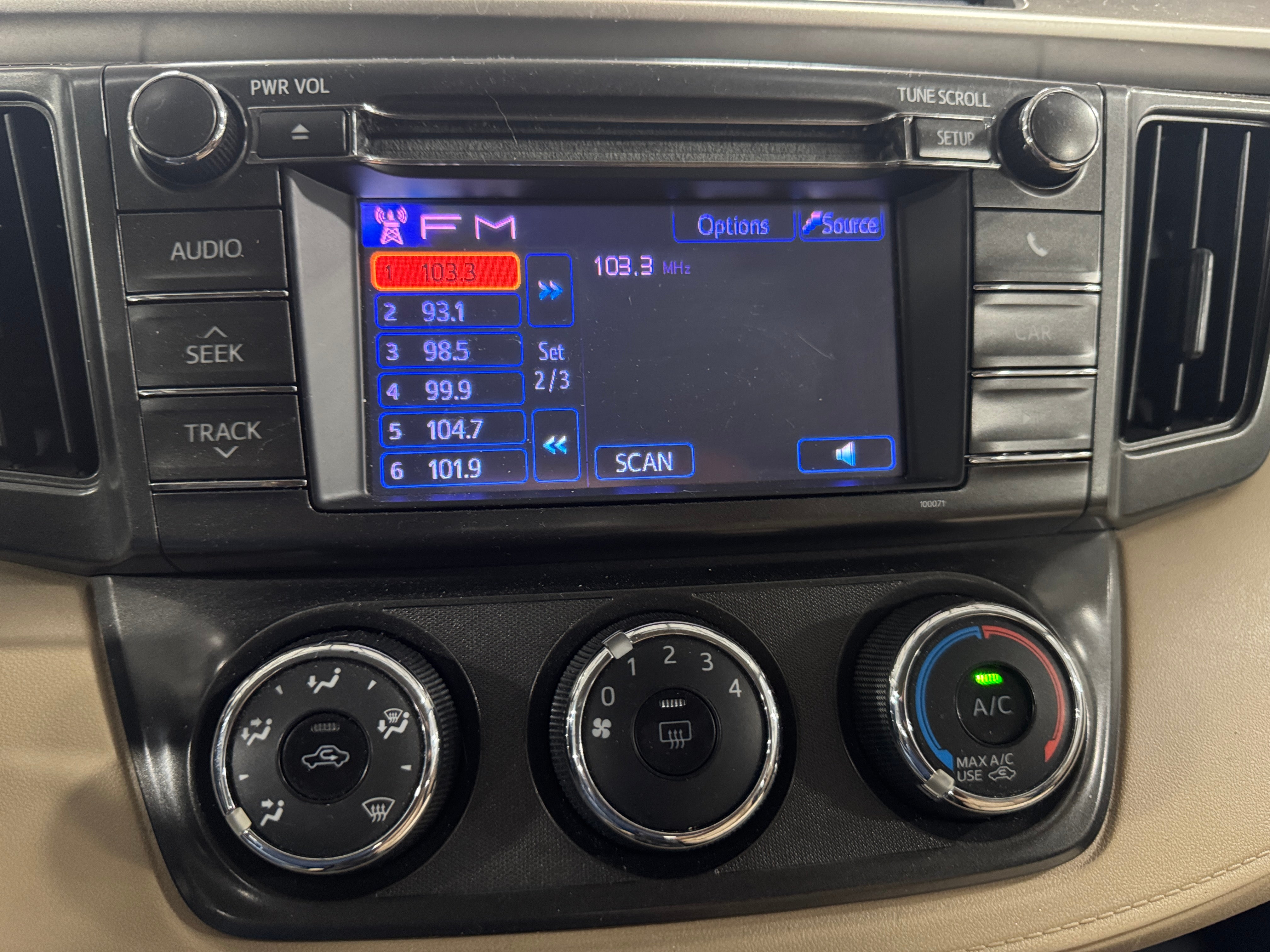 2013 Toyota RAV4 LE 4