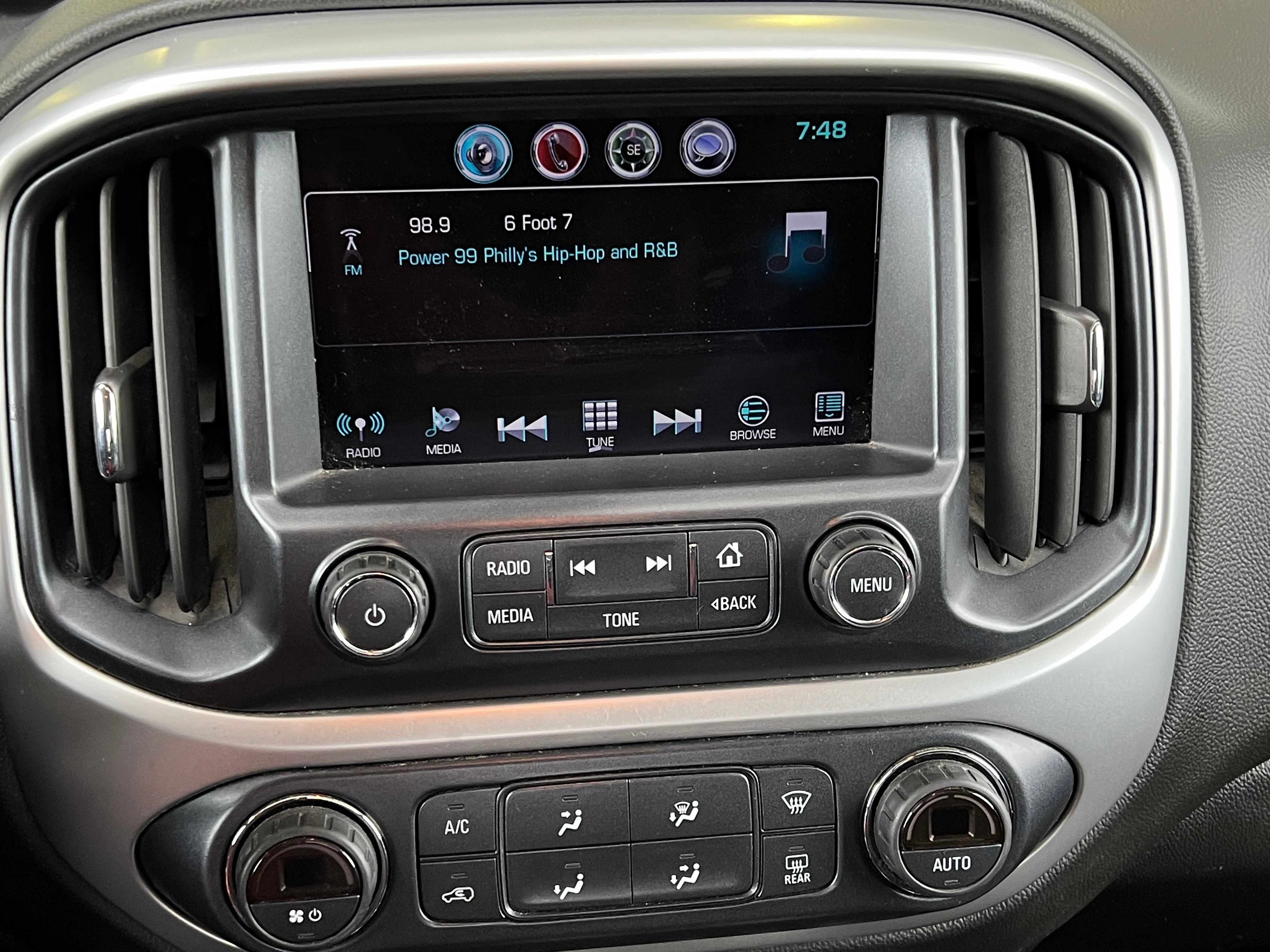 2017 Chevrolet Colorado ZR2 3