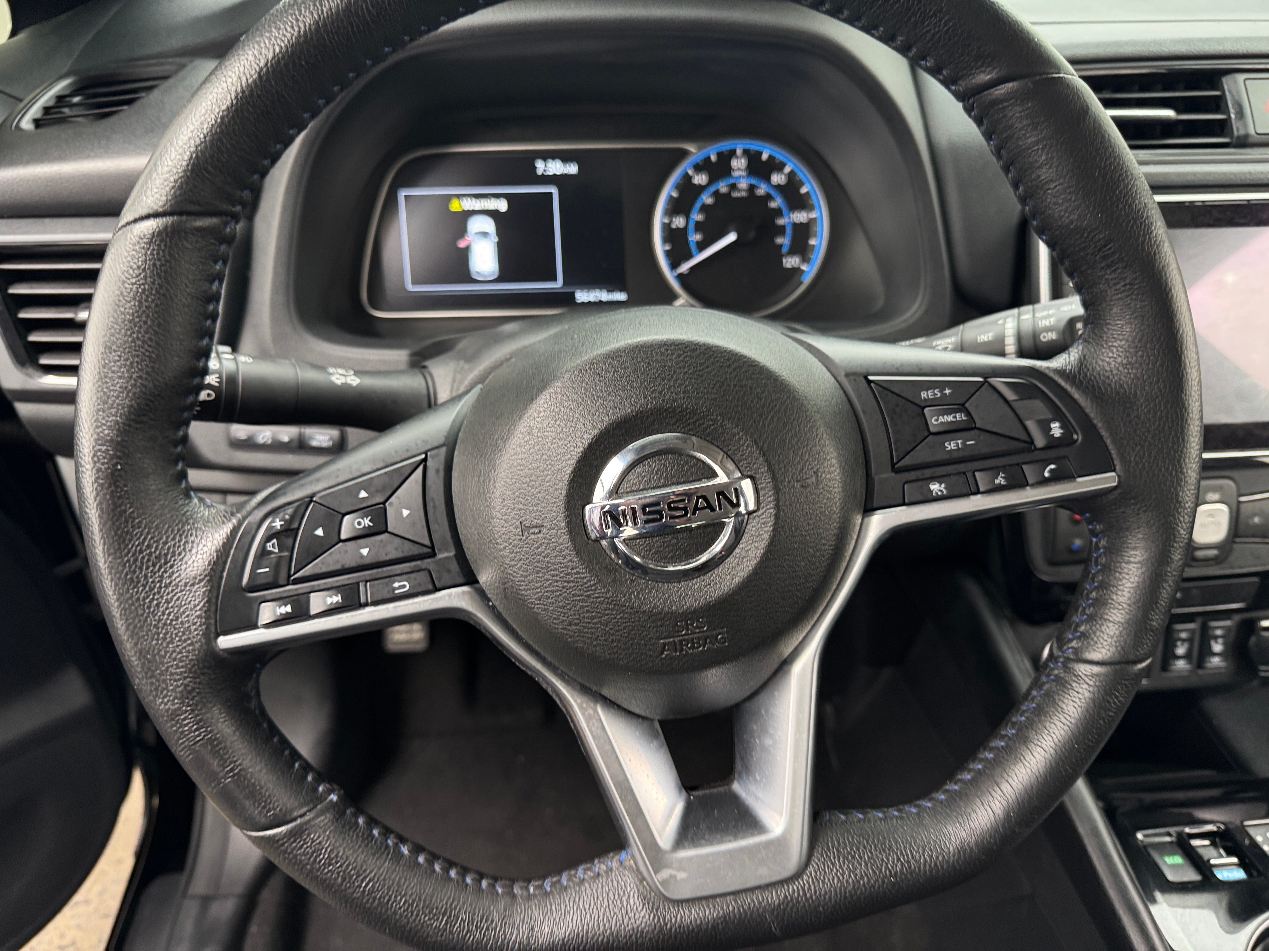 2022 Nissan Leaf SV 5