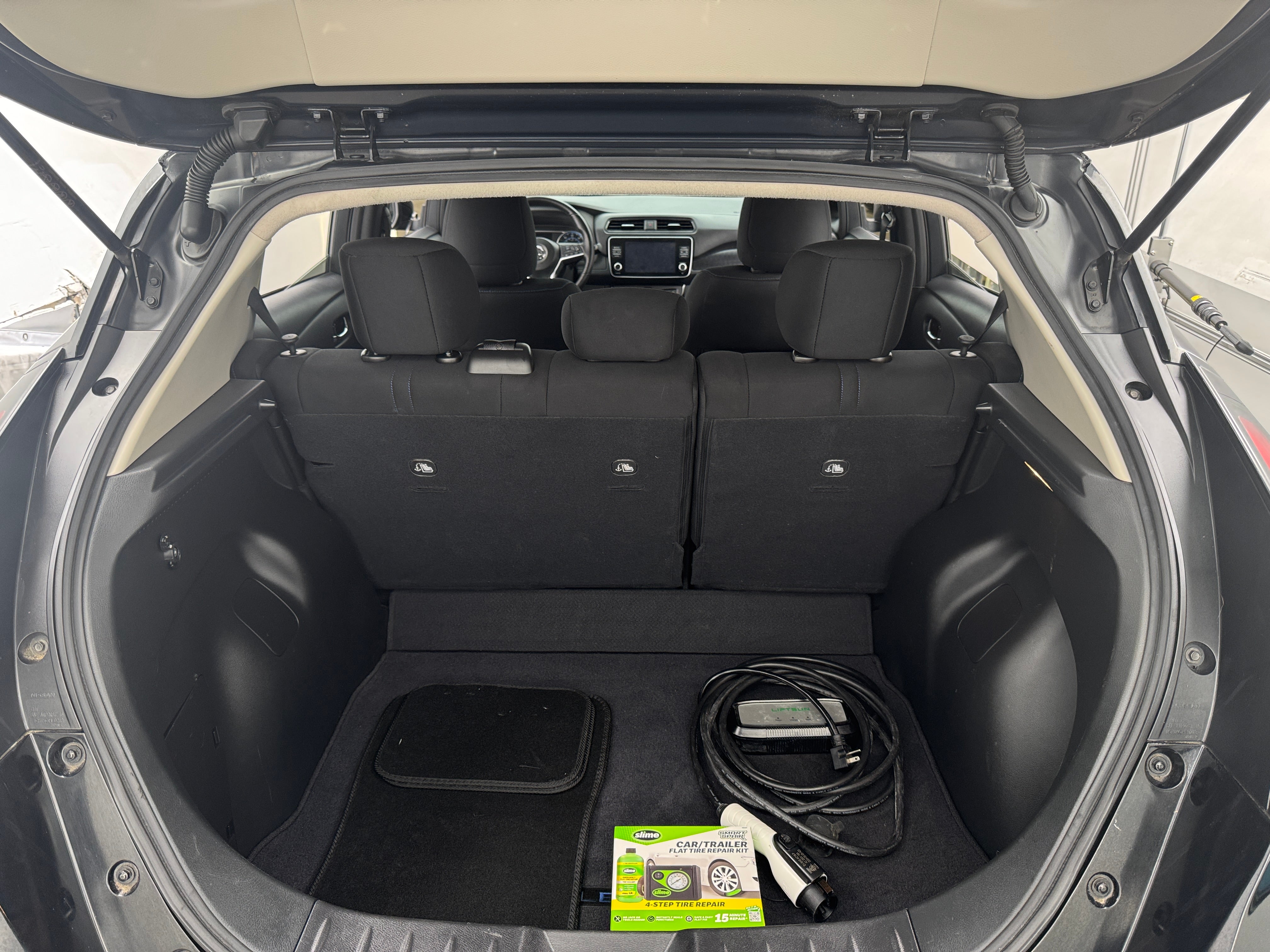 2022 Nissan Leaf SV 7