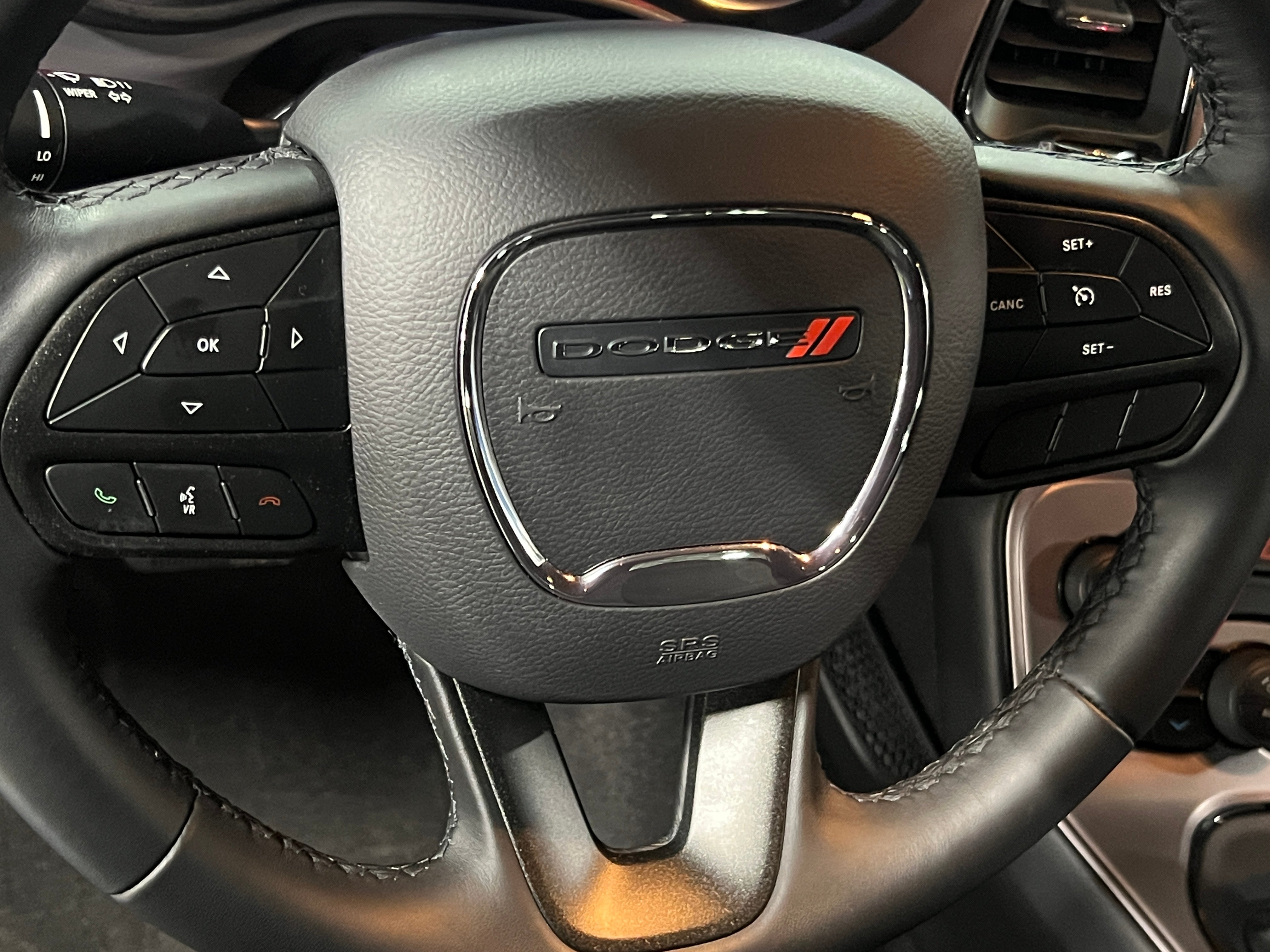 2023 Dodge Challenger SXT 4