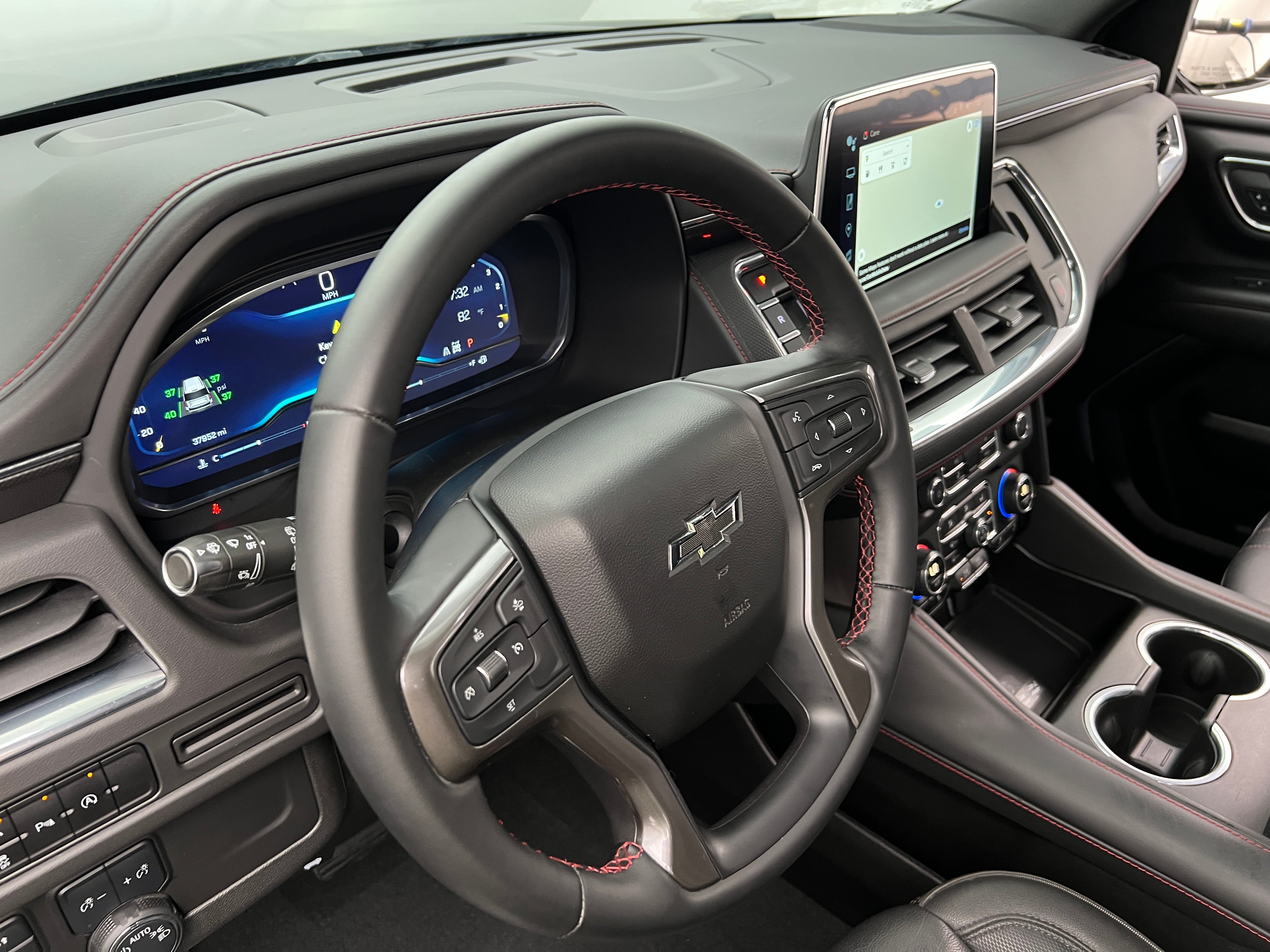 2023 Chevrolet Suburban RST 4
