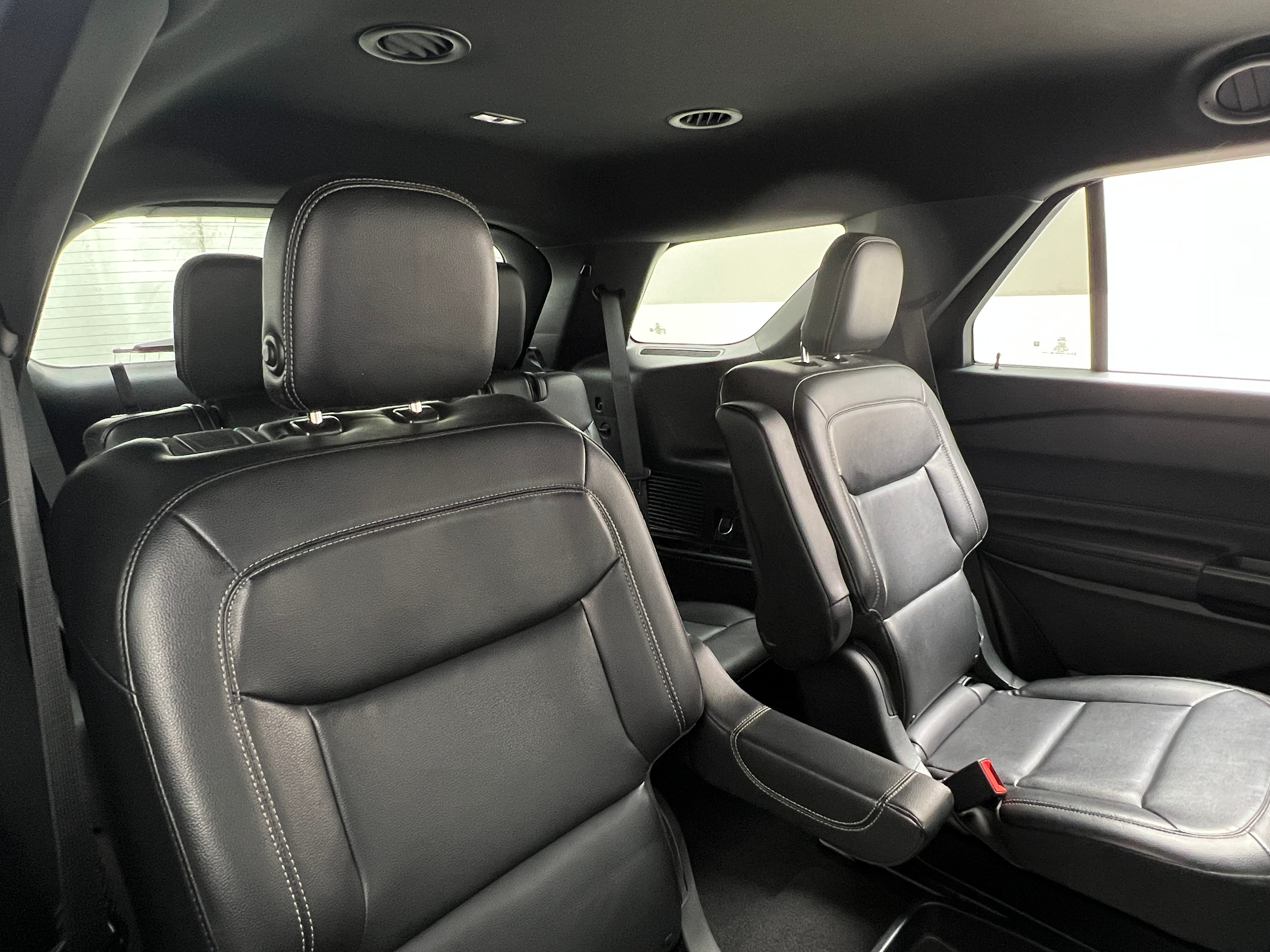 2020 Ford Explorer XLT 6