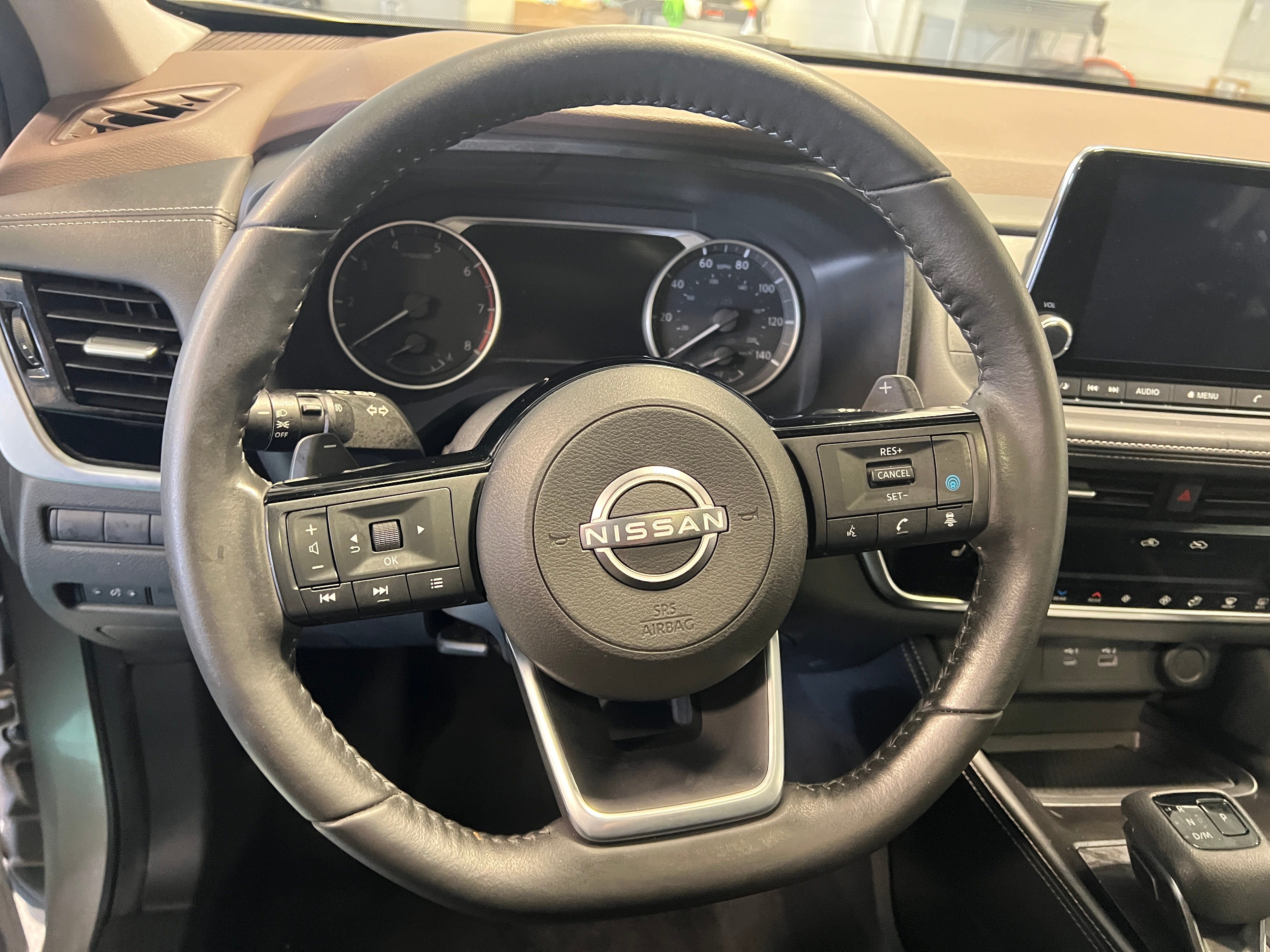2022 Nissan Rogue SL 4