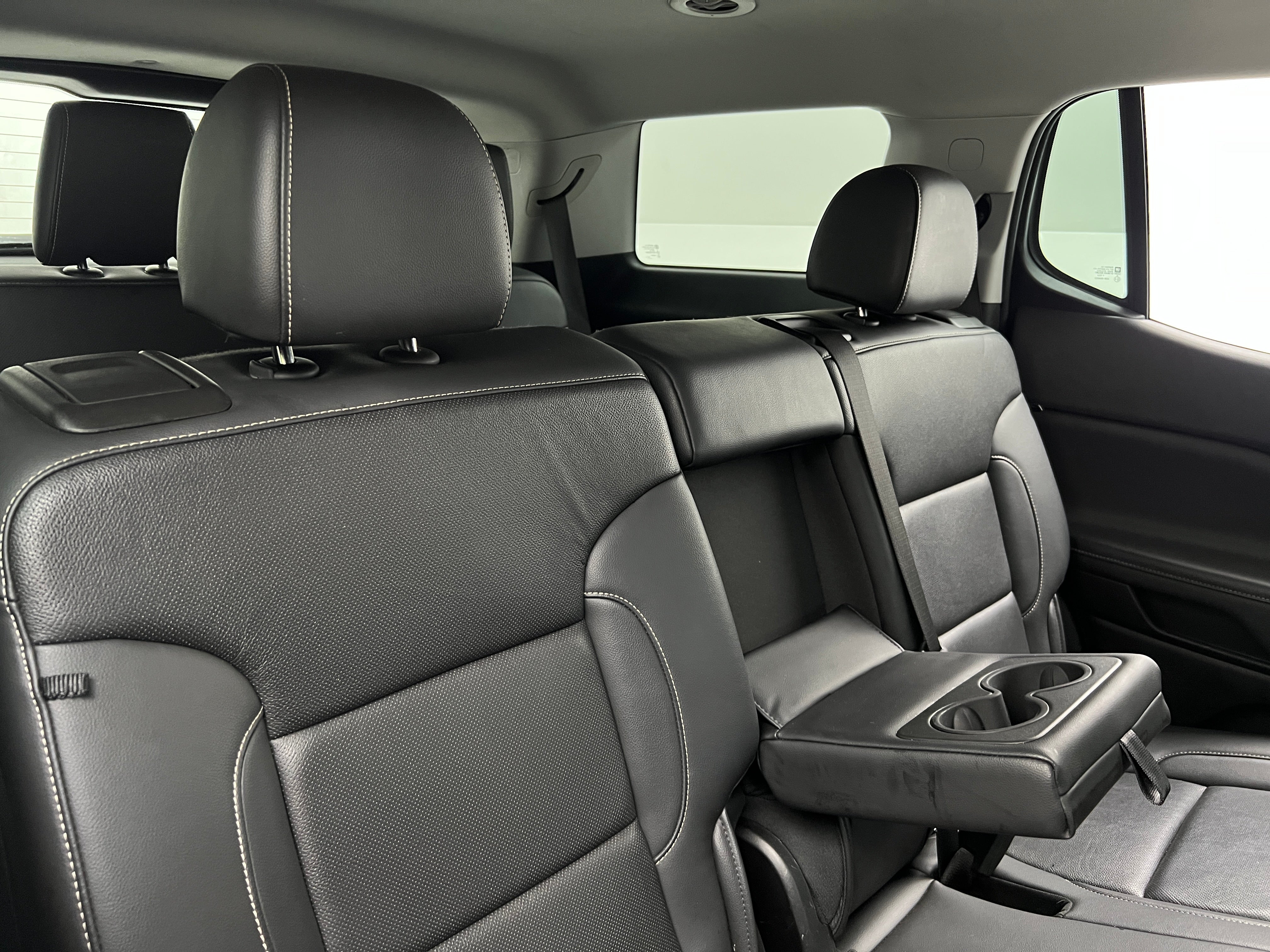 2023 GMC Acadia SLT 5