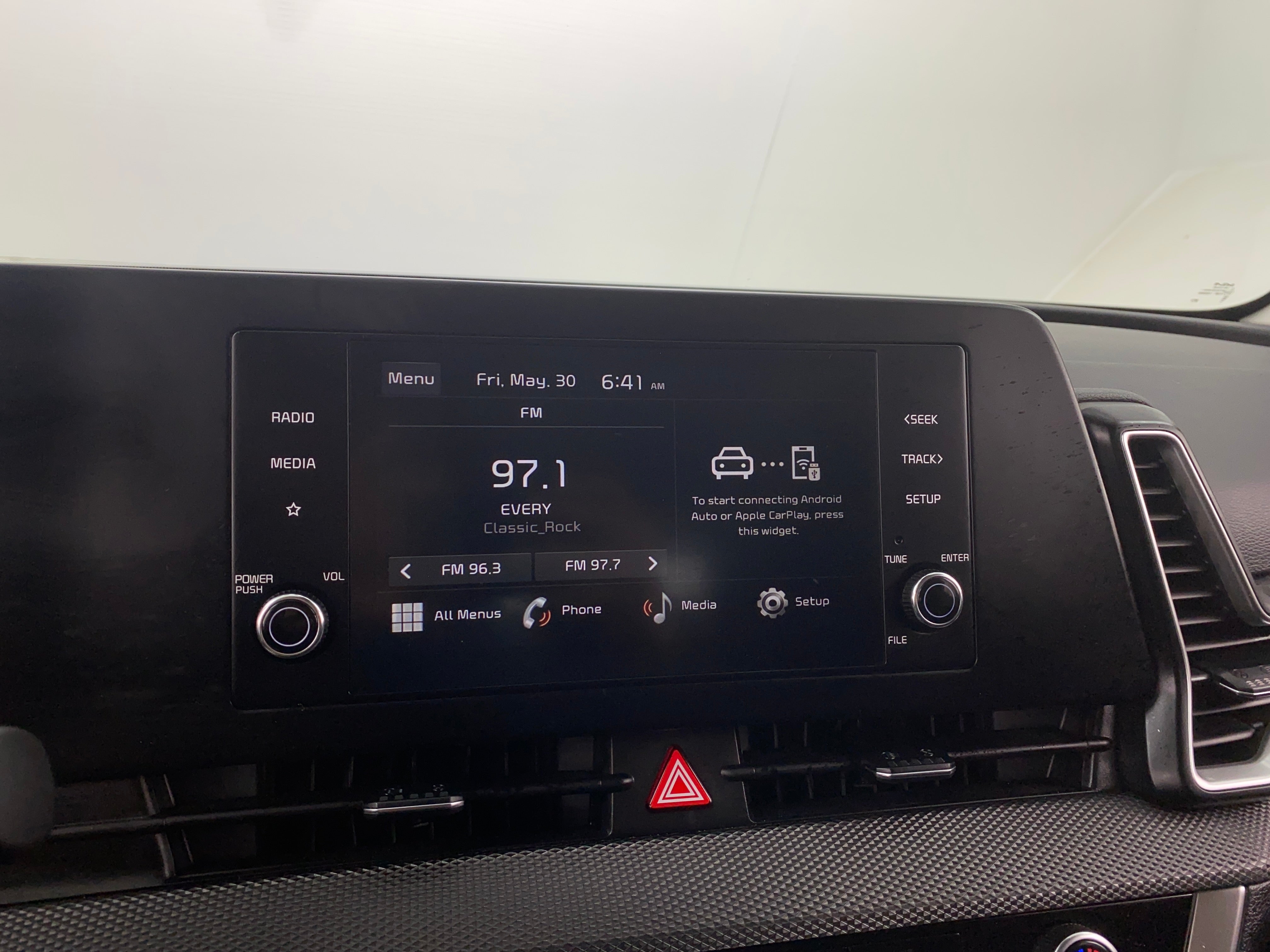 2024 Kia Sportage LX 4