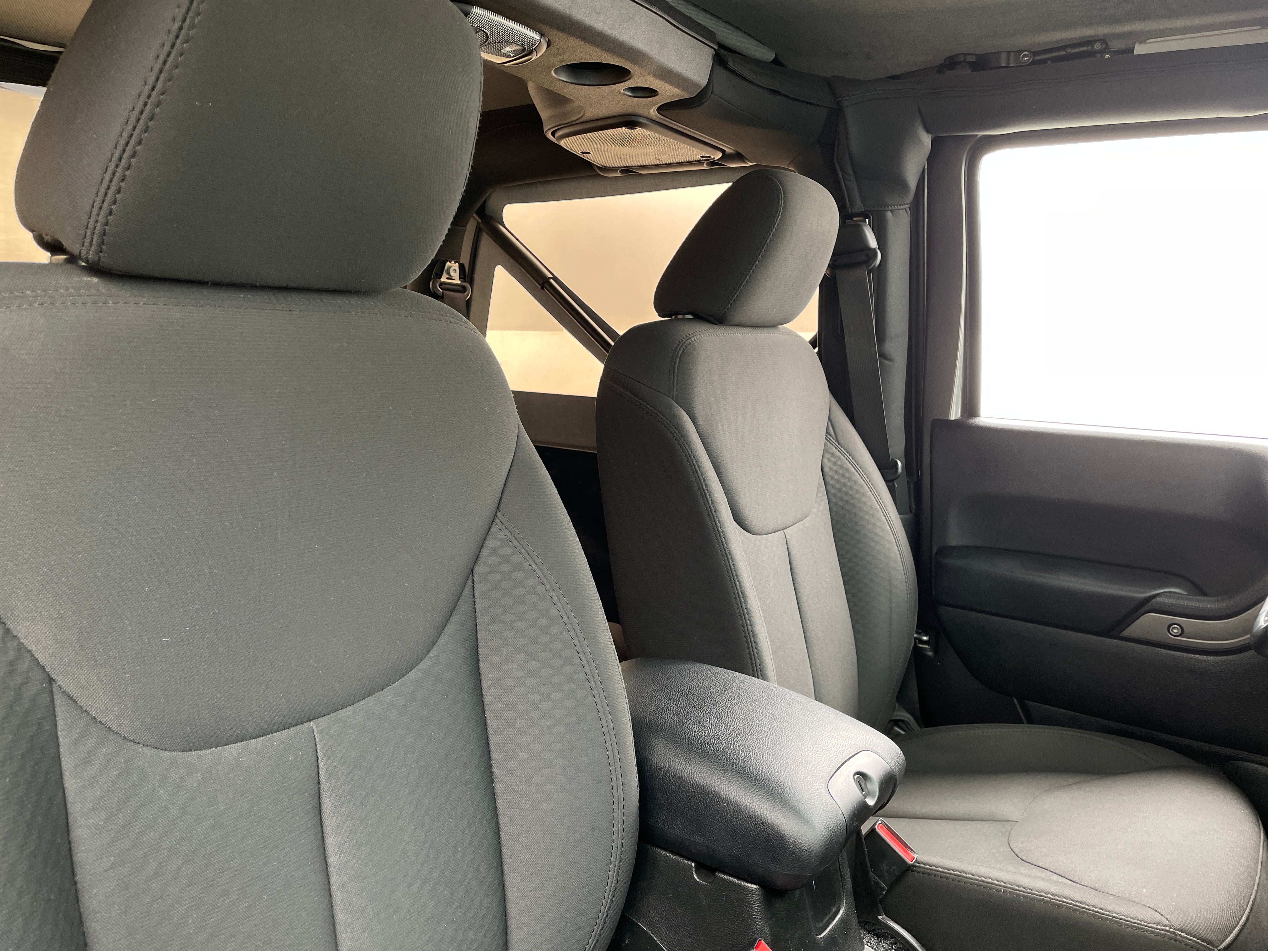 2017 Jeep Wrangler Sport 2