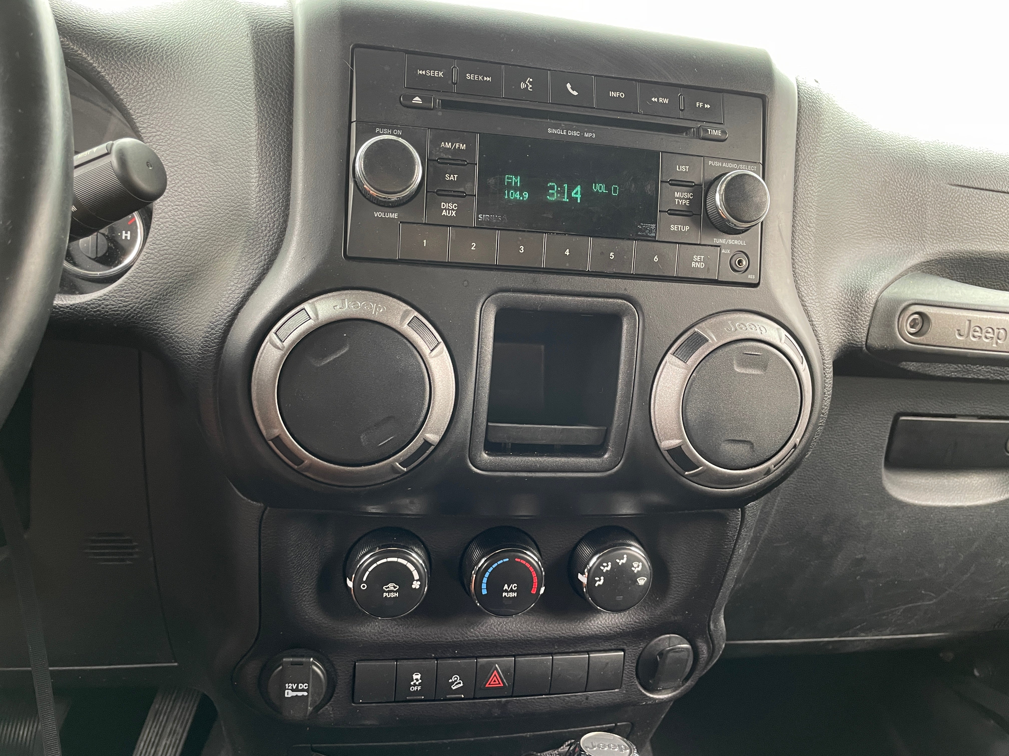 2017 Jeep Wrangler Sport 4