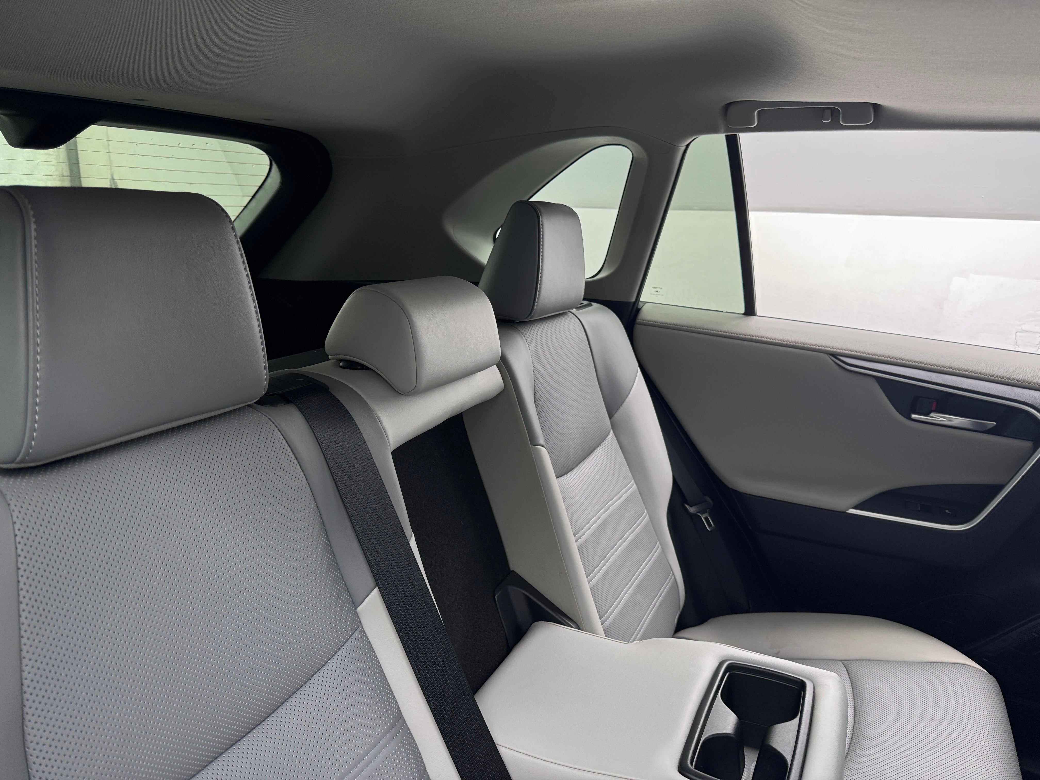 2022 Toyota RAV4 Limited 5