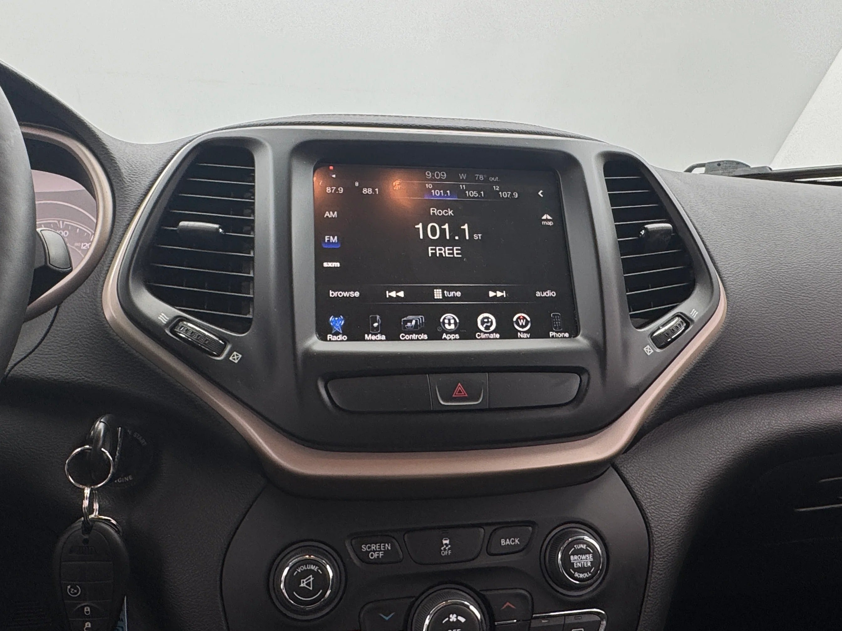 2017 Jeep Cherokee Latitude 4