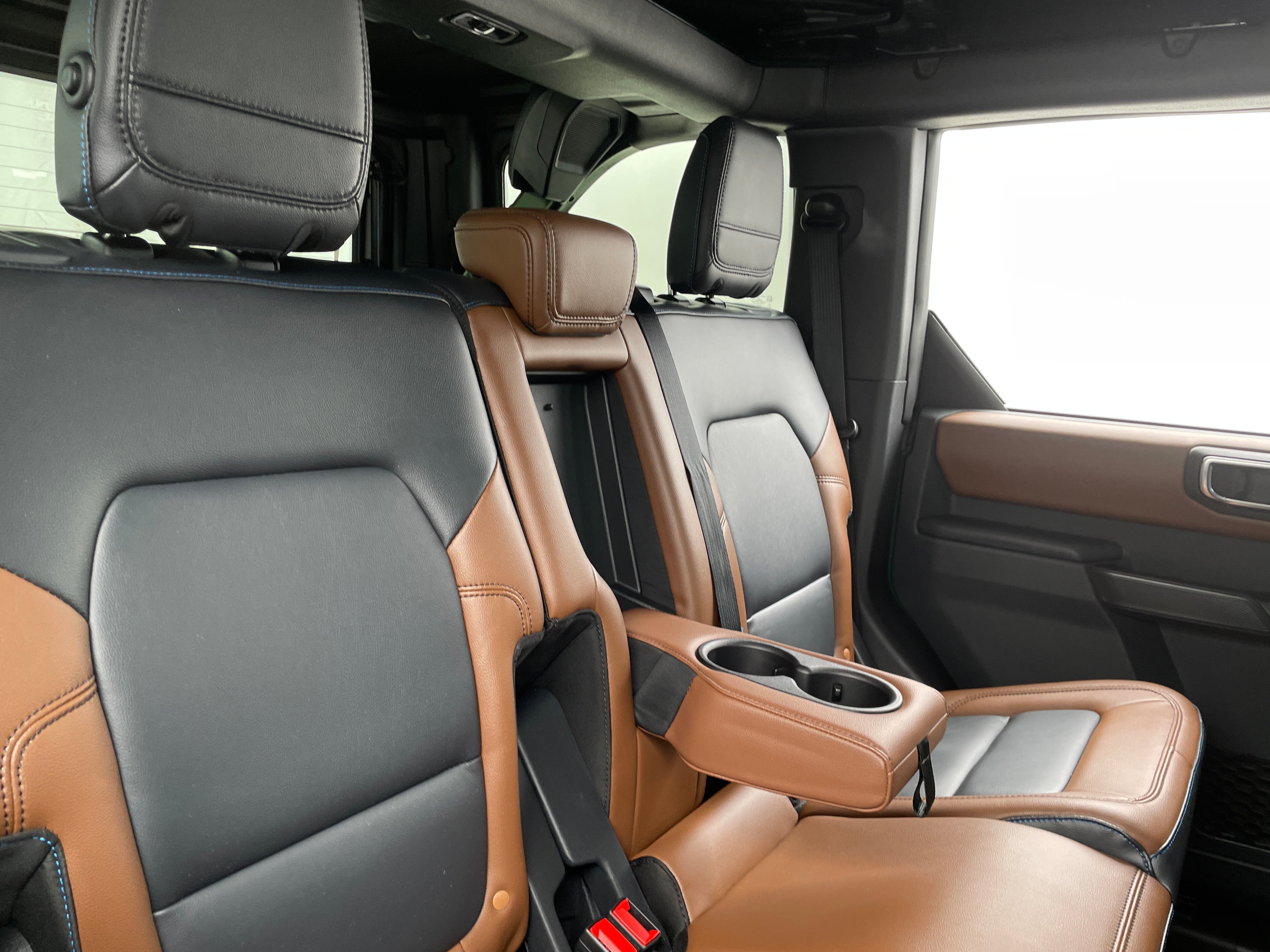 2024 Ford Bronco Outer Banks 5
