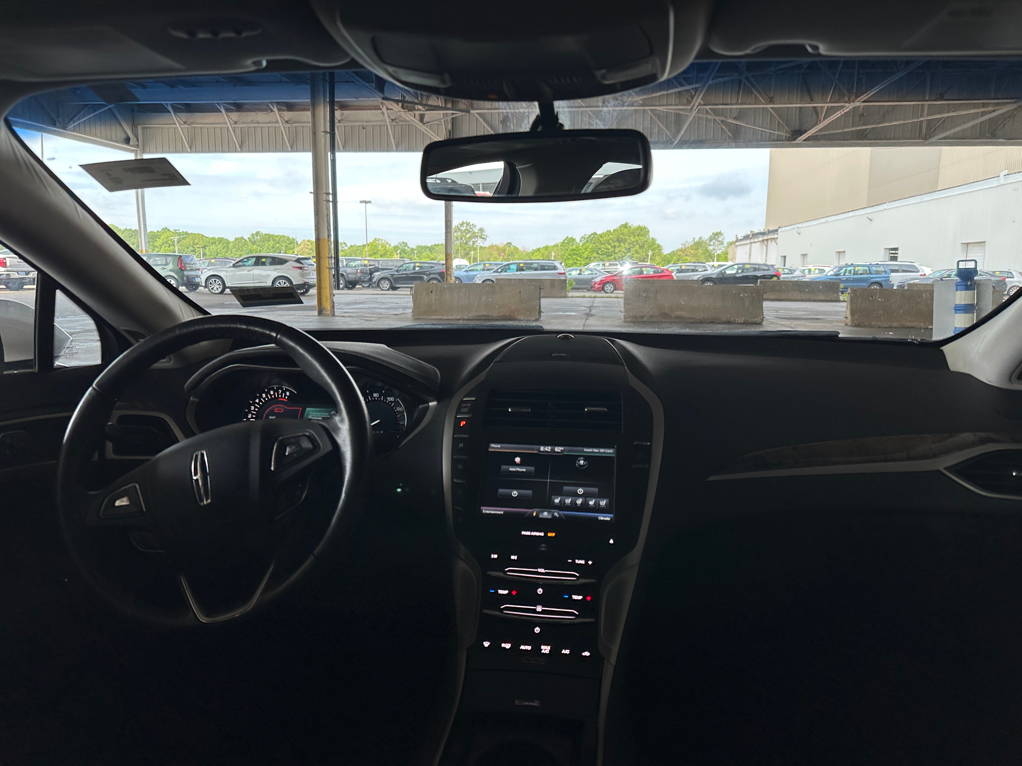 2014 Lincoln MKZ Base 2