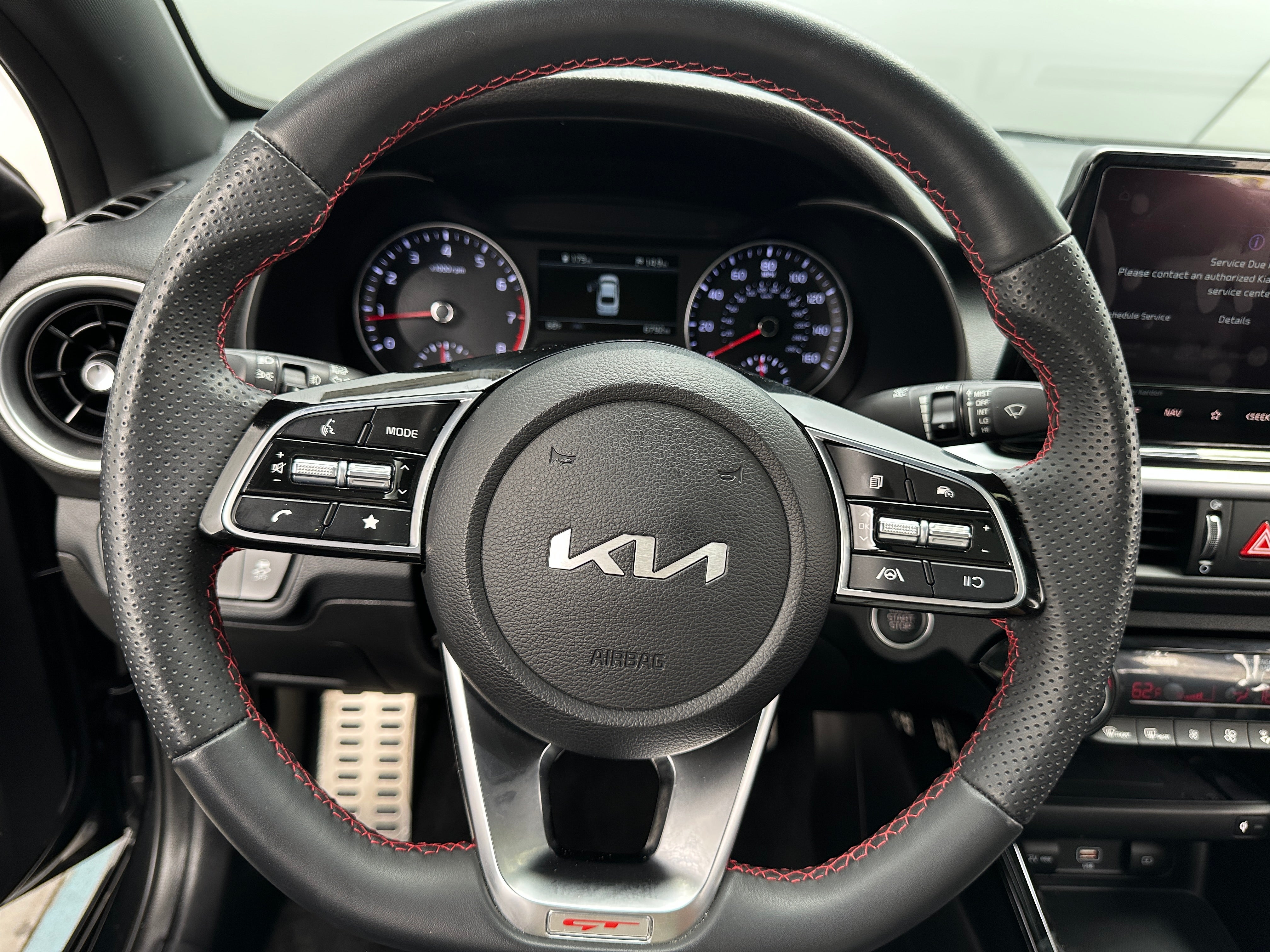 2023 Kia Forte GT 4