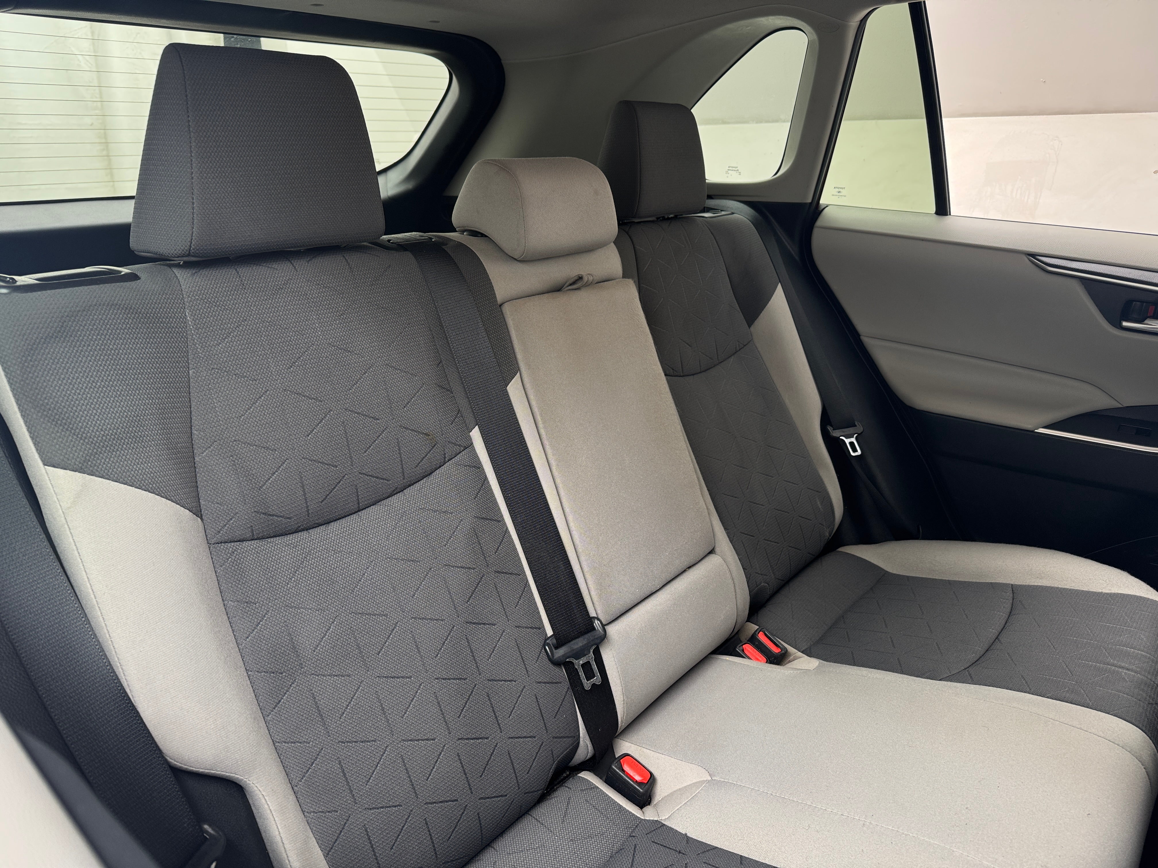 2019 Toyota RAV4 XLE 6
