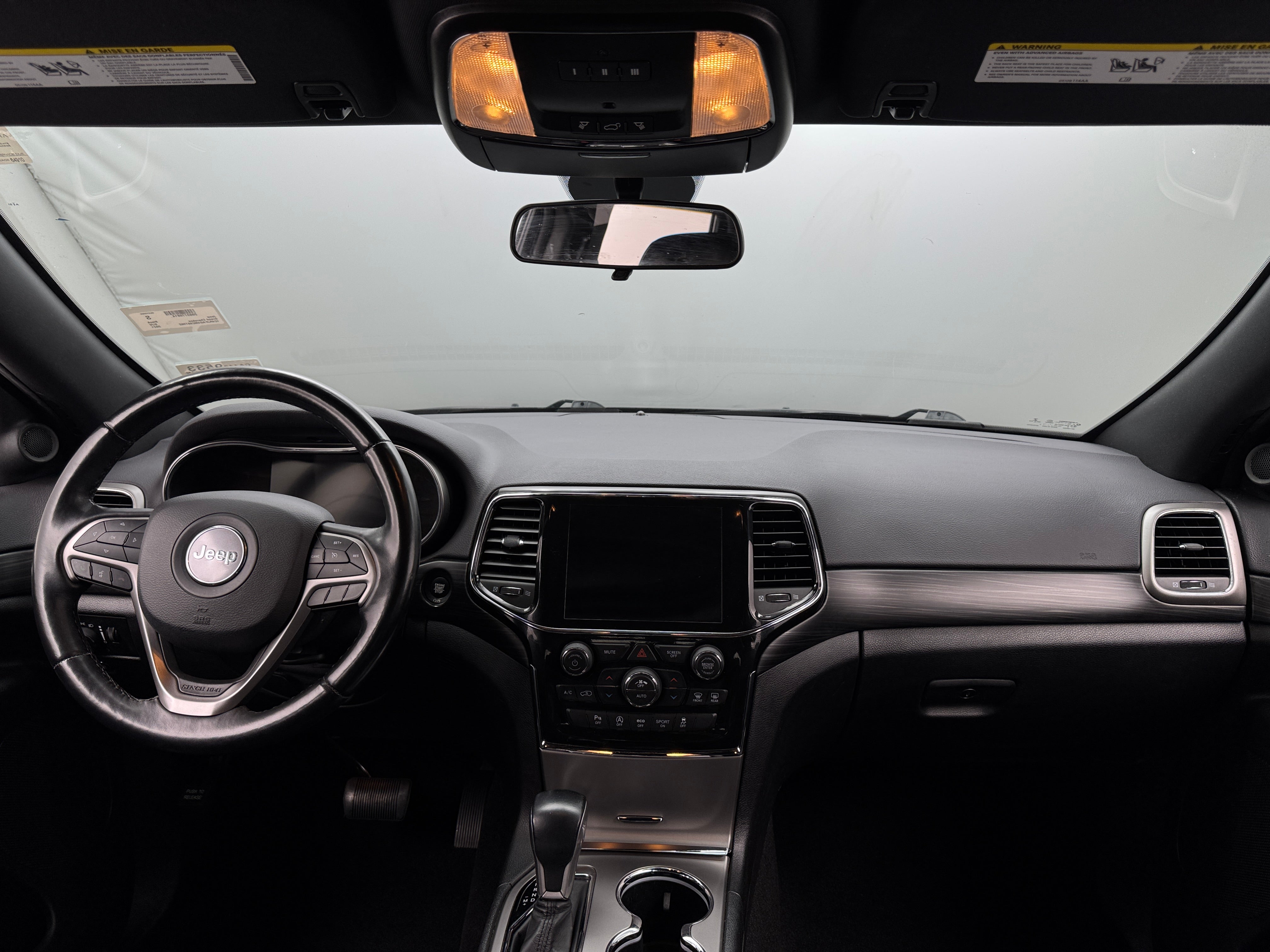 2021 Jeep Grand Cherokee Laredo 3