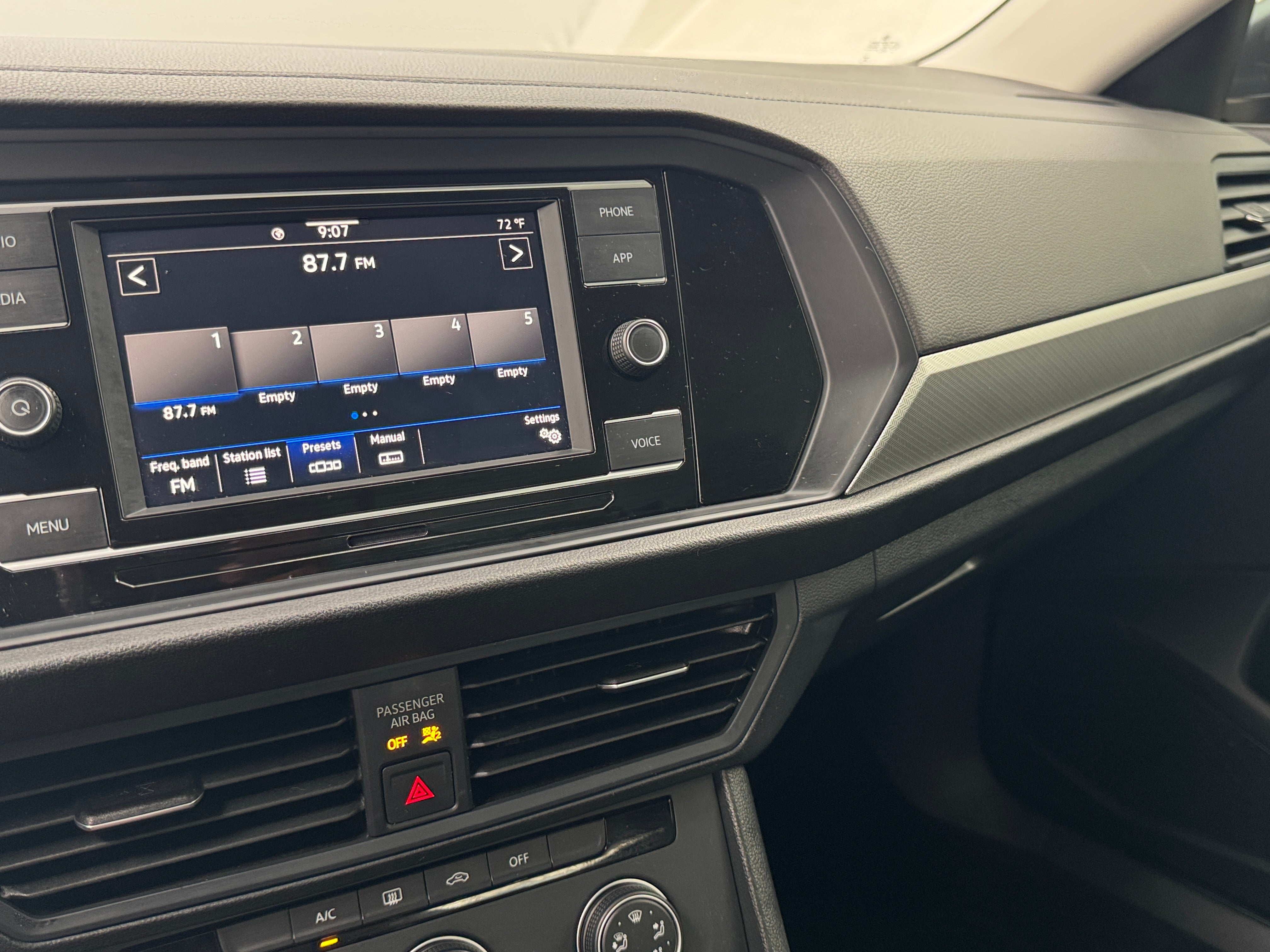 2023 Volkswagen Jetta S 4