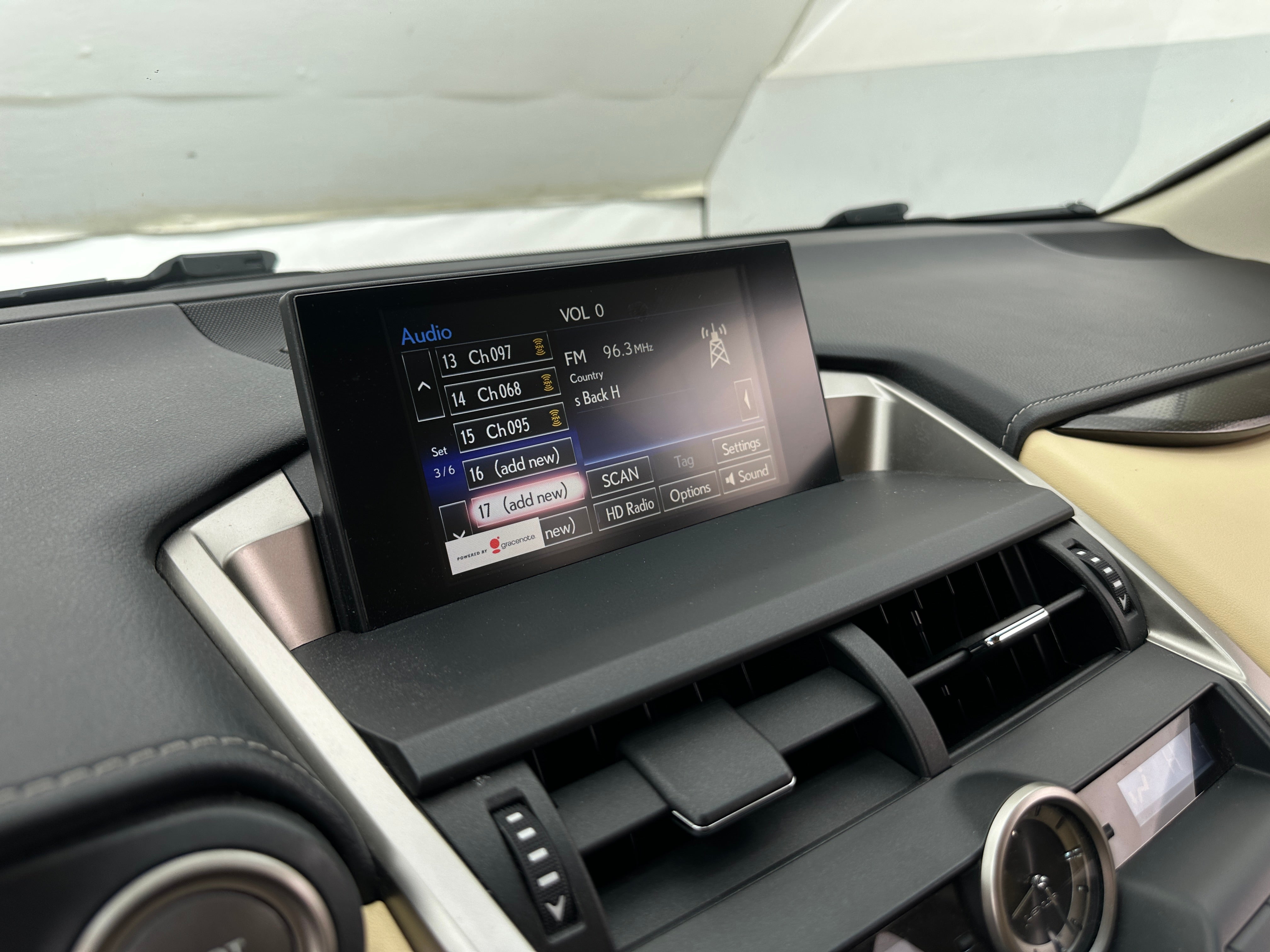 2017 Lexus NX 200t 3