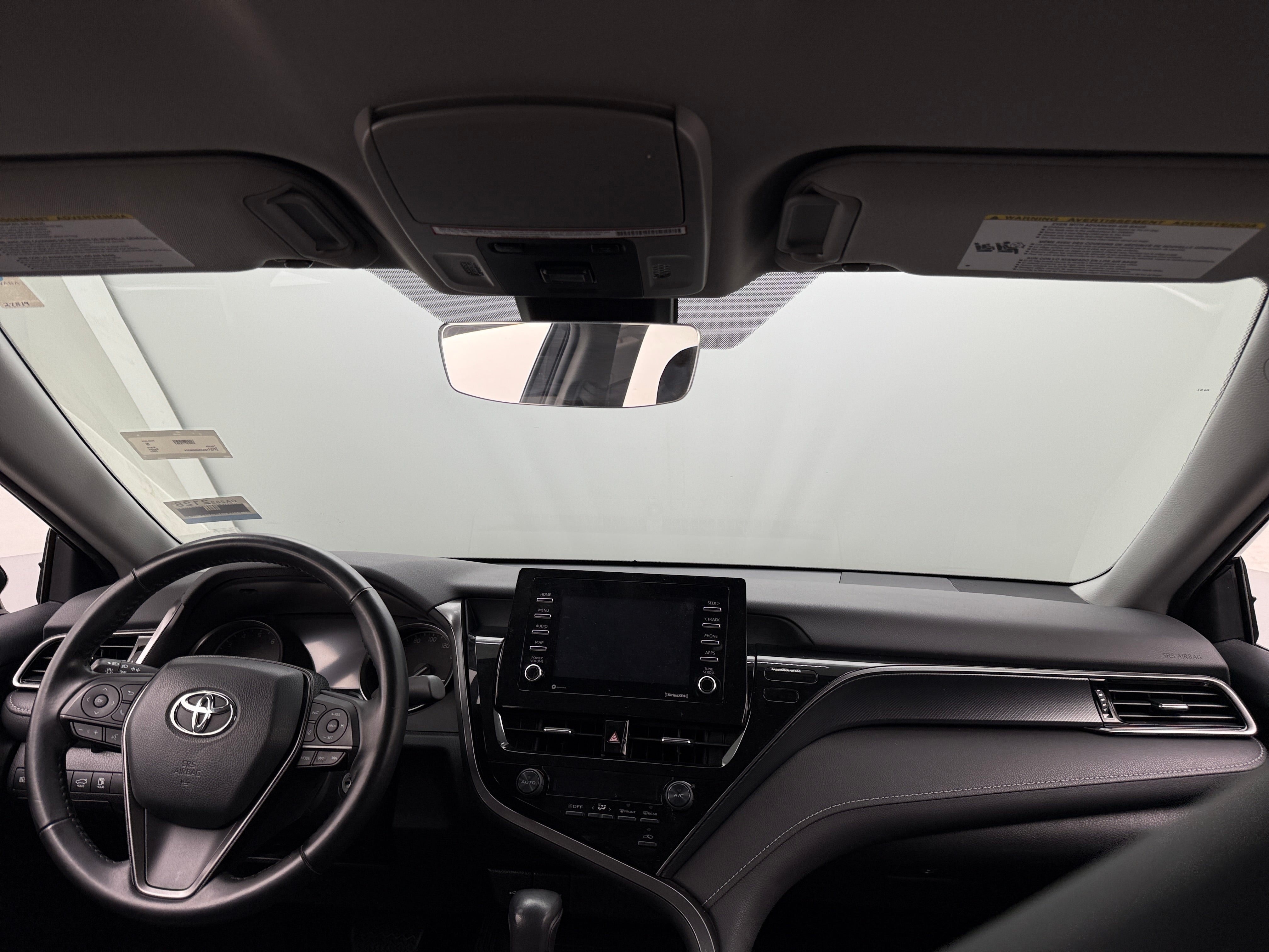 2021 Toyota Camry SE 2