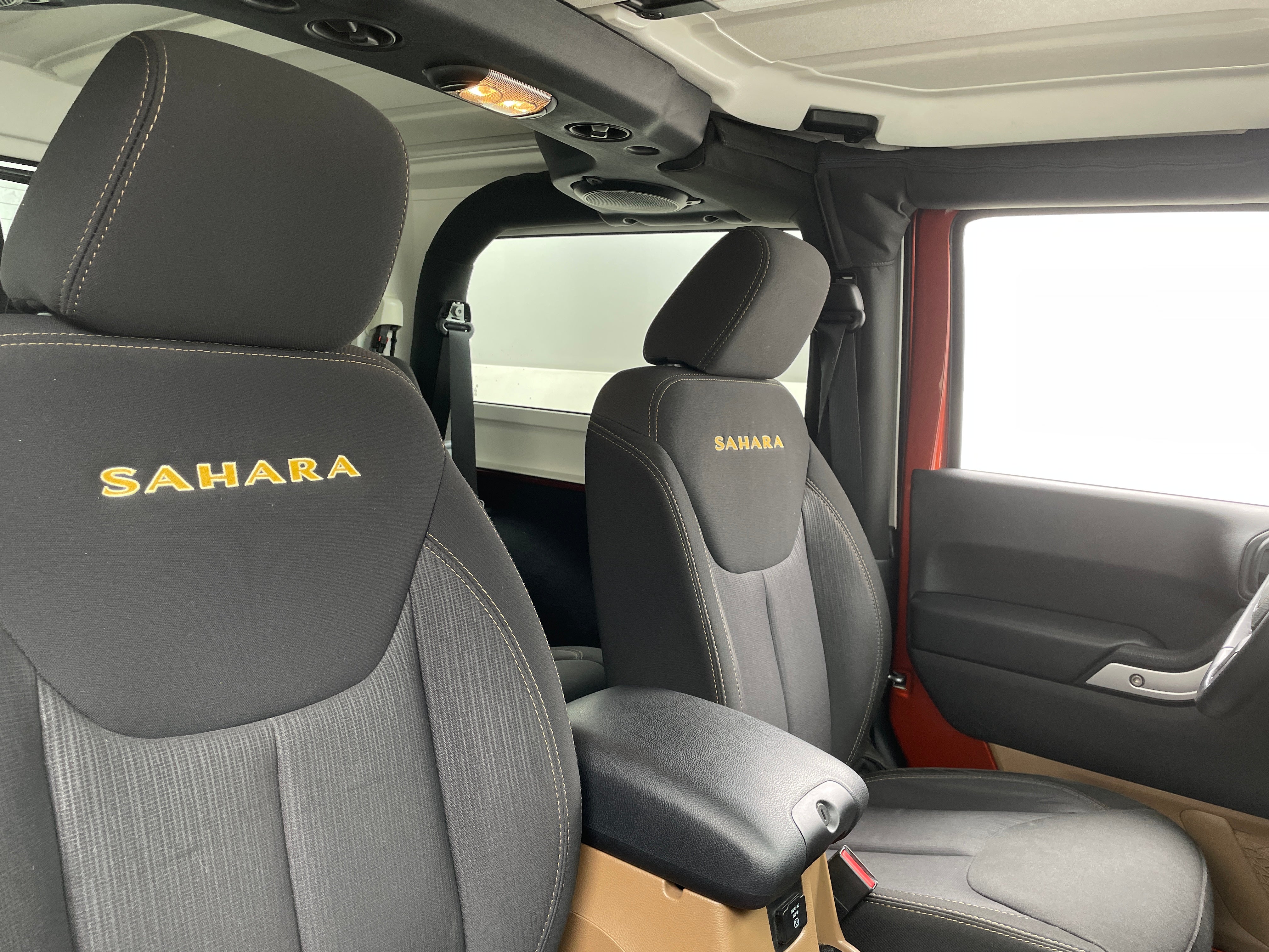 2014 Jeep Wrangler Sahara 2