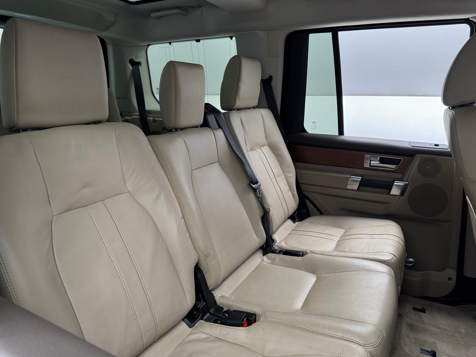 Thumbnail: 2016 Land Rover LR4 - 5