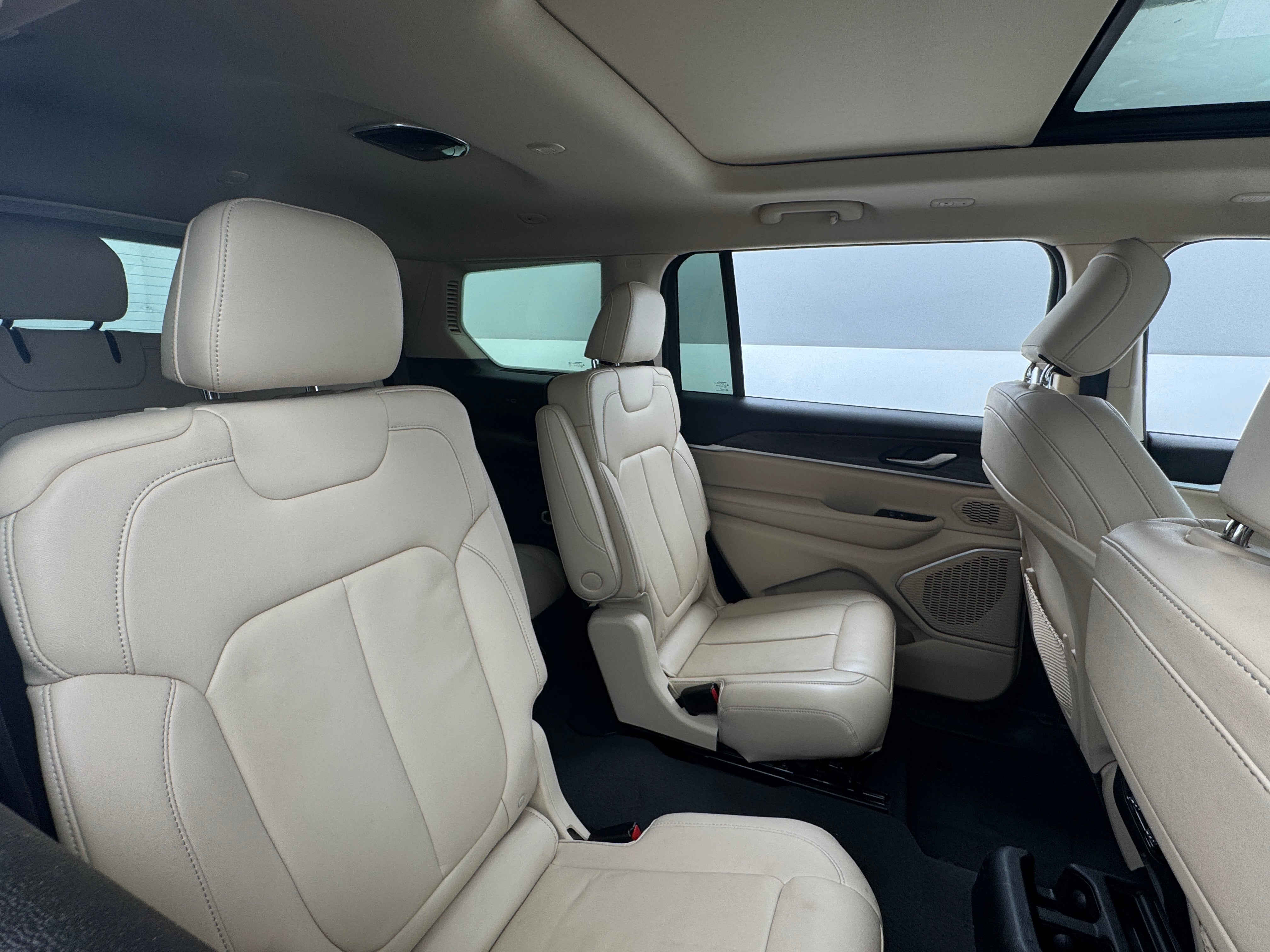 2021 Jeep Grand Cherokee L Limited Edition 5
