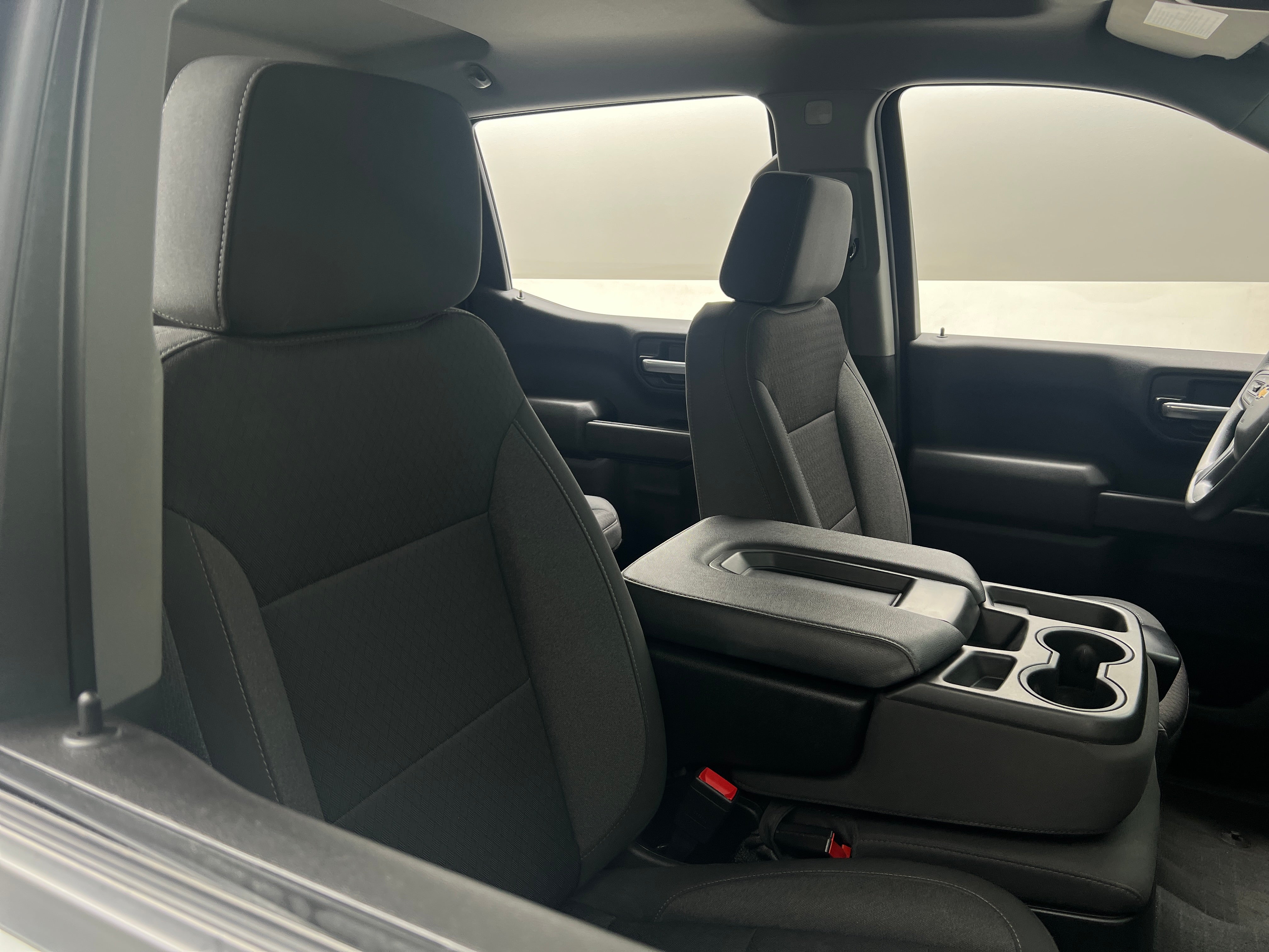 2022 Chevrolet Silverado 1500 Custom 2