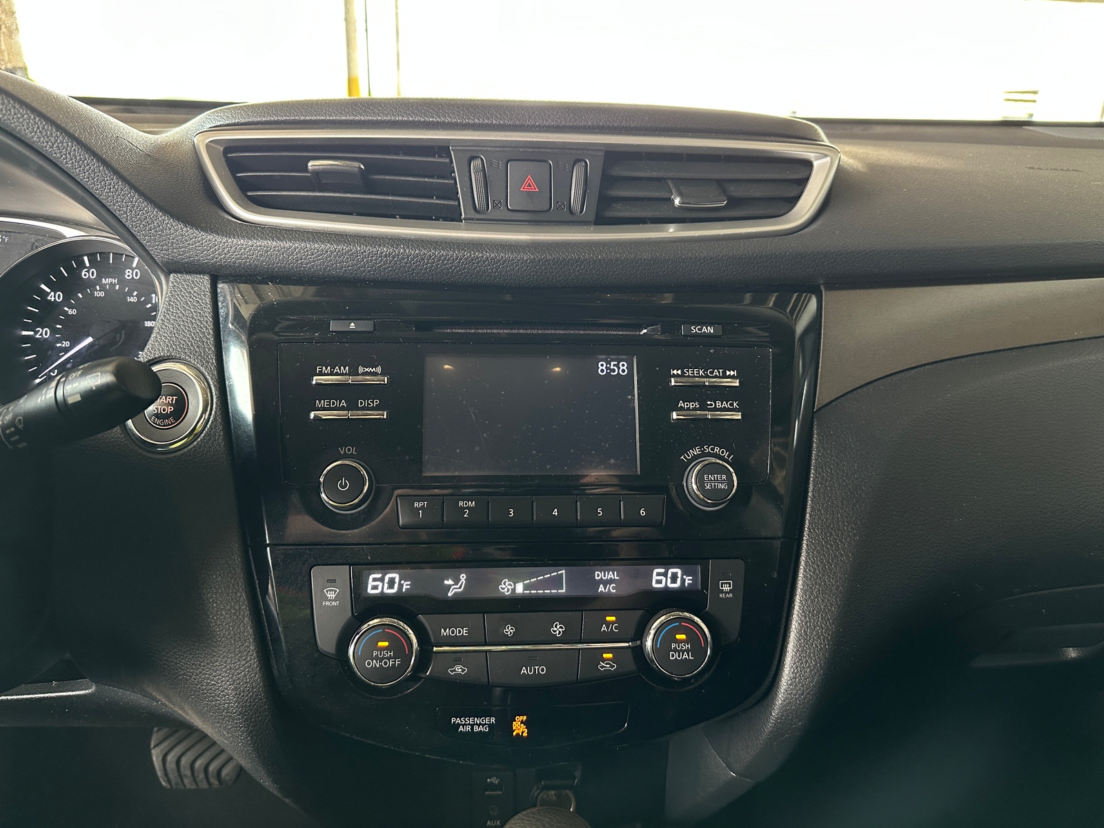 Thumbnail: 2015 Nissan Rogue - 4