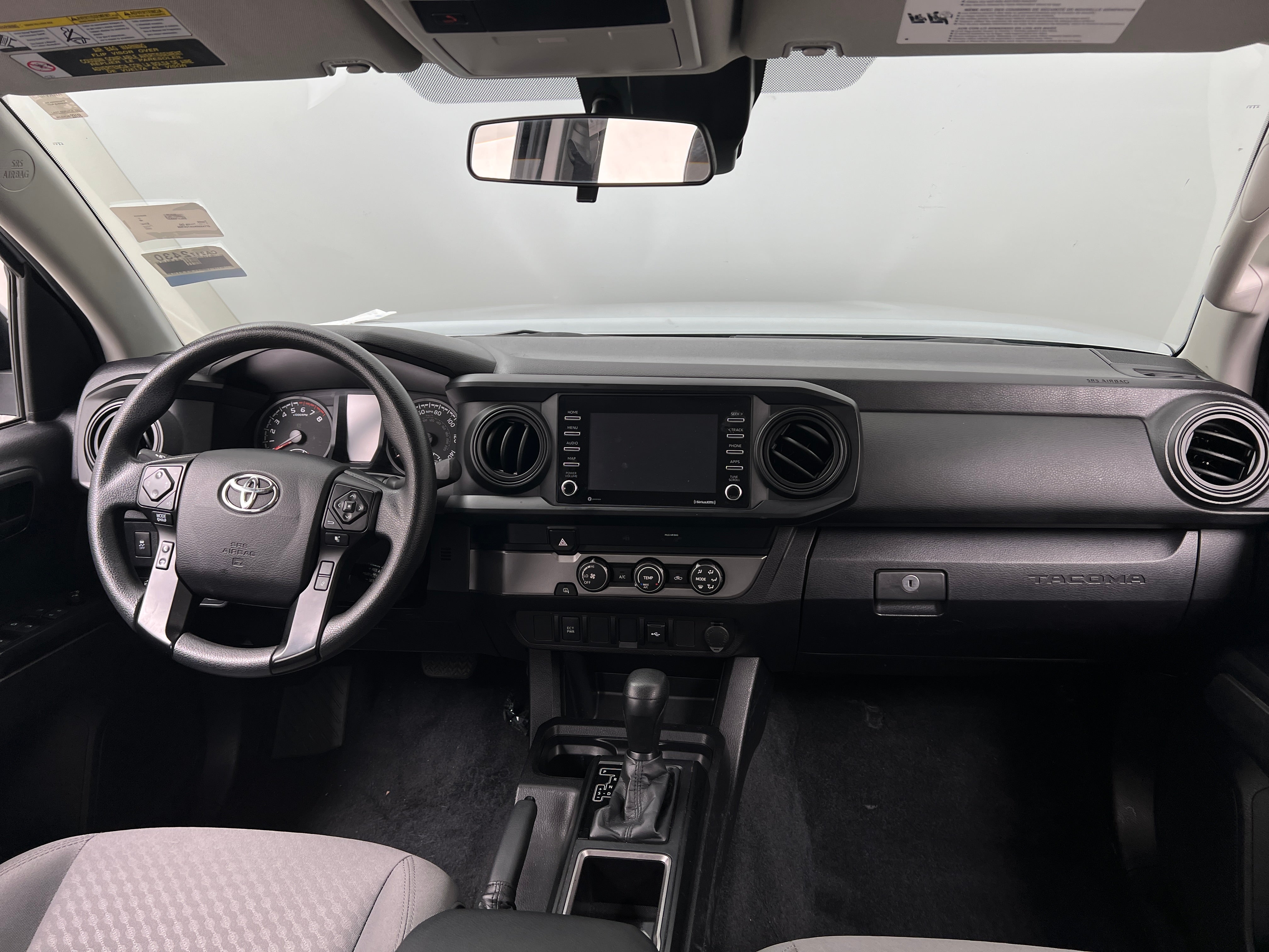 2022 Toyota Tacoma SR5 3