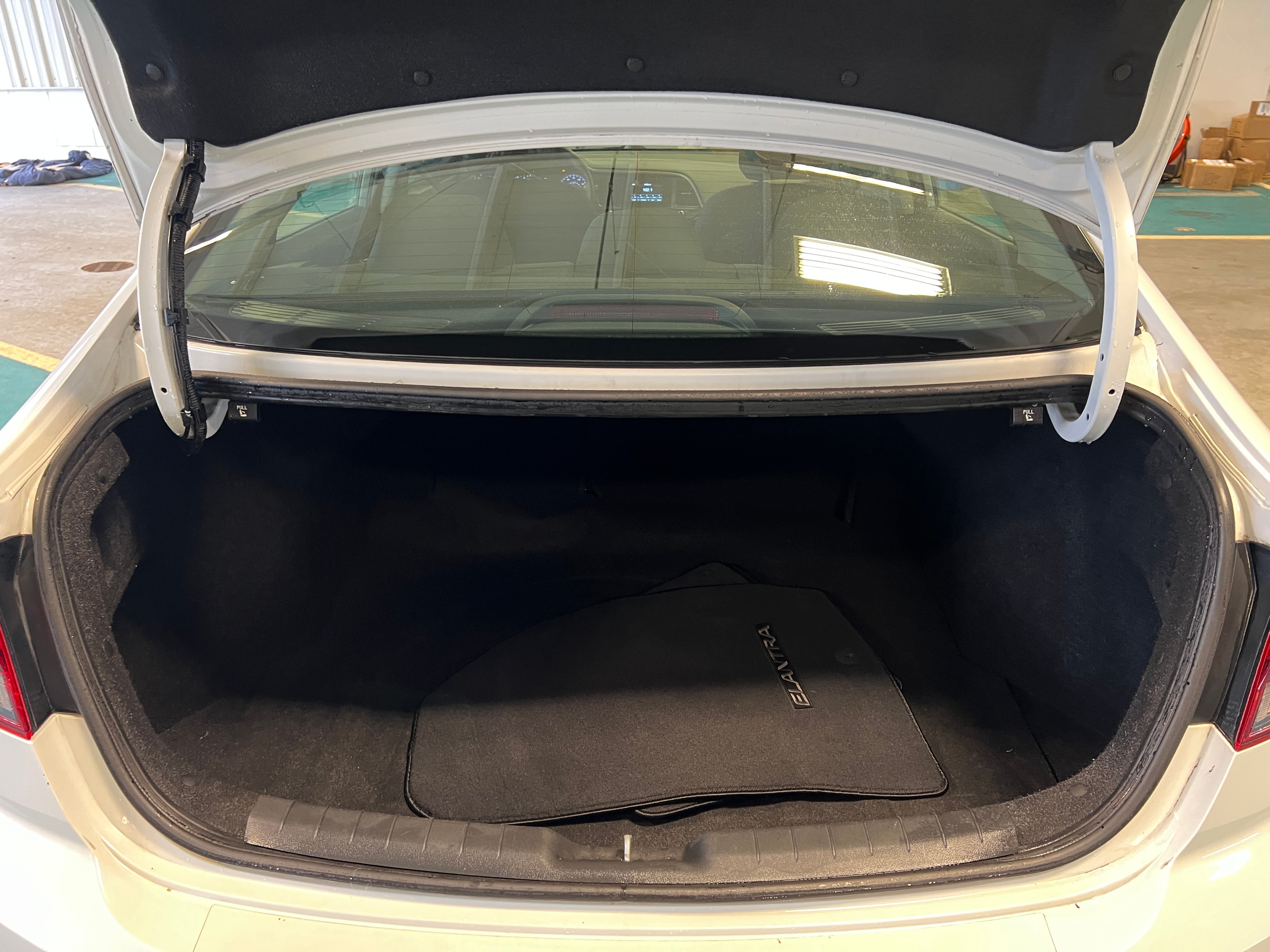 2019 Hyundai Elantra SE 7