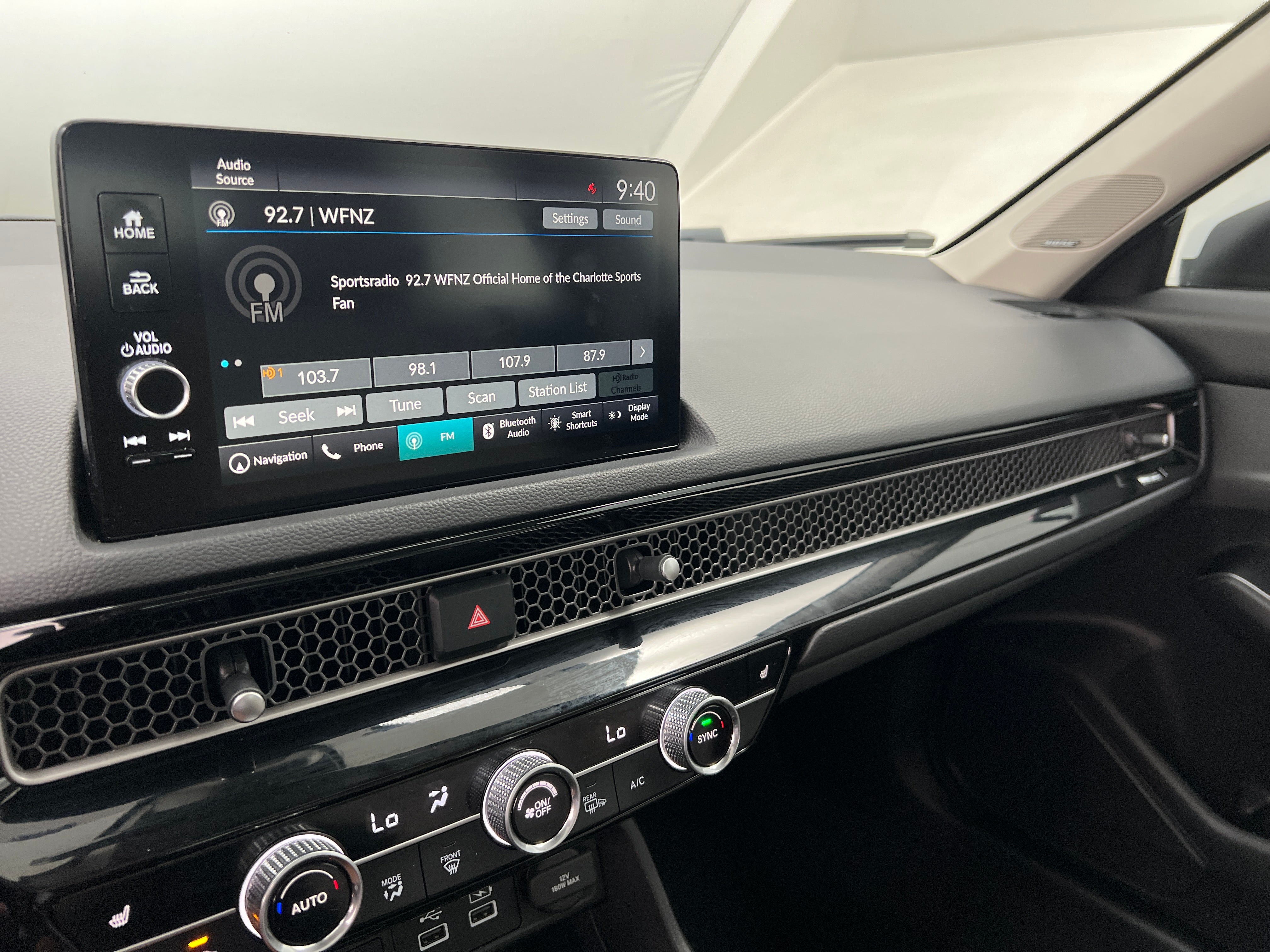 2022 Honda Civic Touring 3