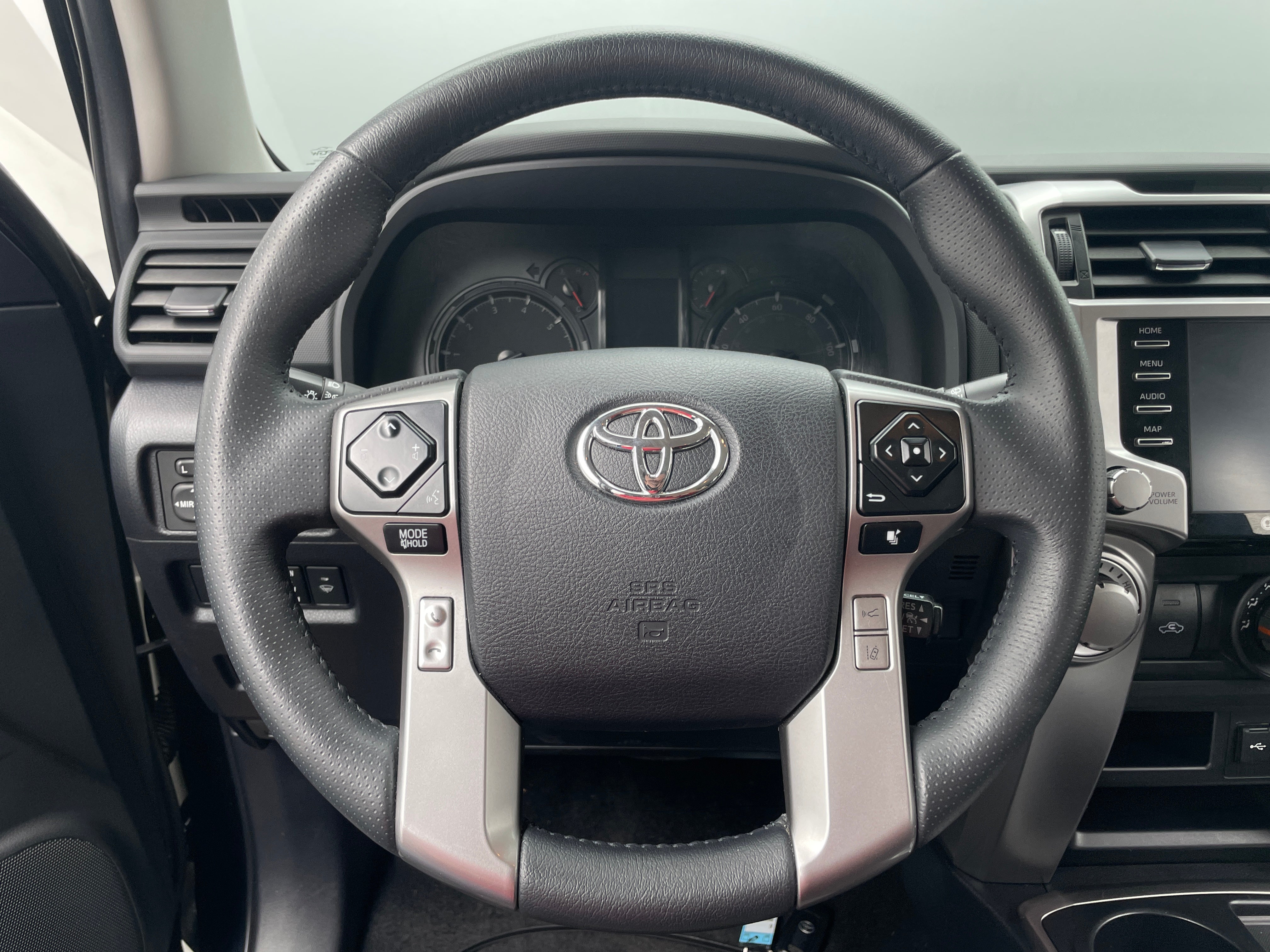 2024 Toyota 4Runner SR5 5
